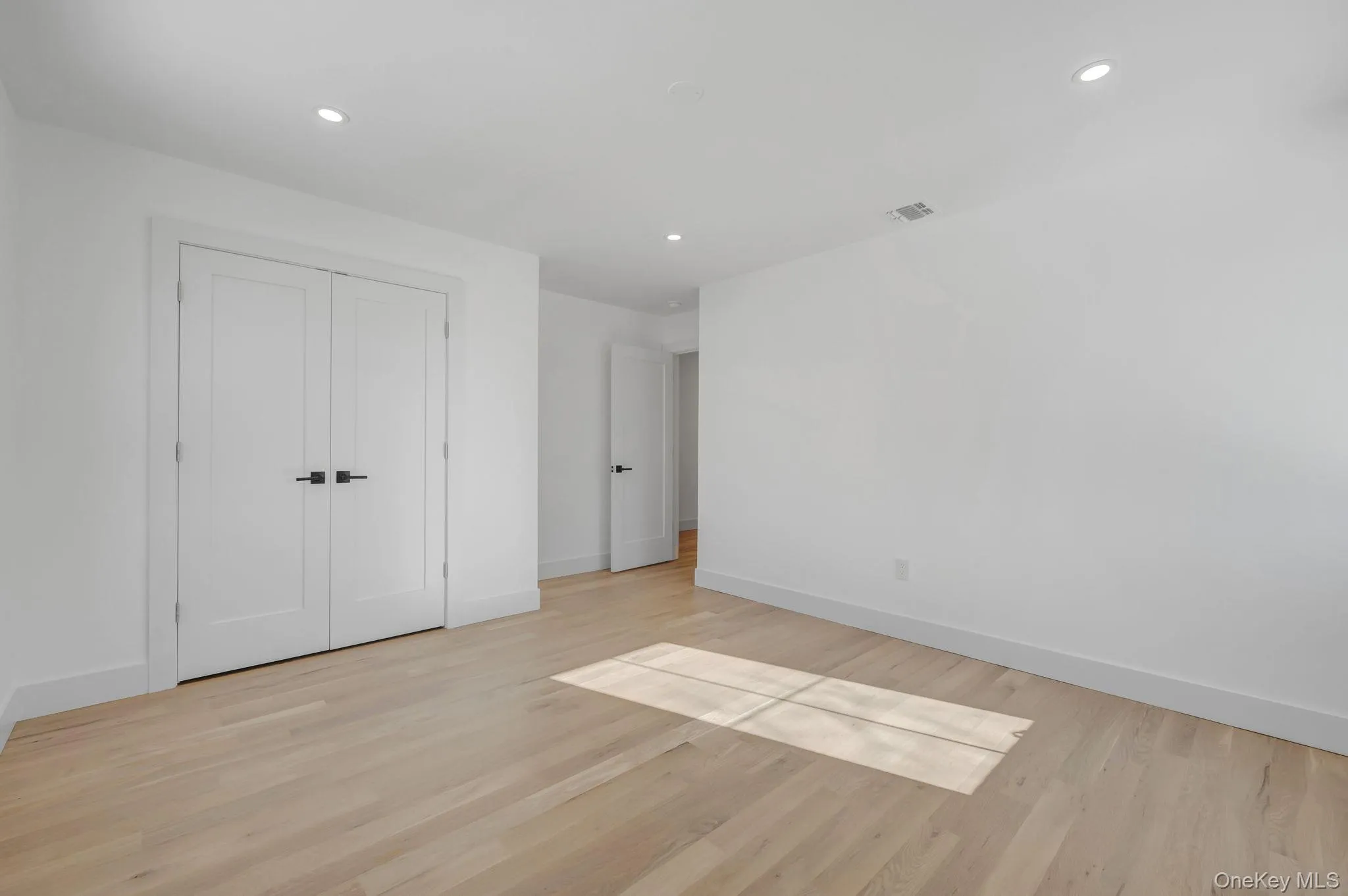 Well proportioned bedroom with great natural light and comfortable layout. Well proportioned bedroom with great natural light and comfortable layout.