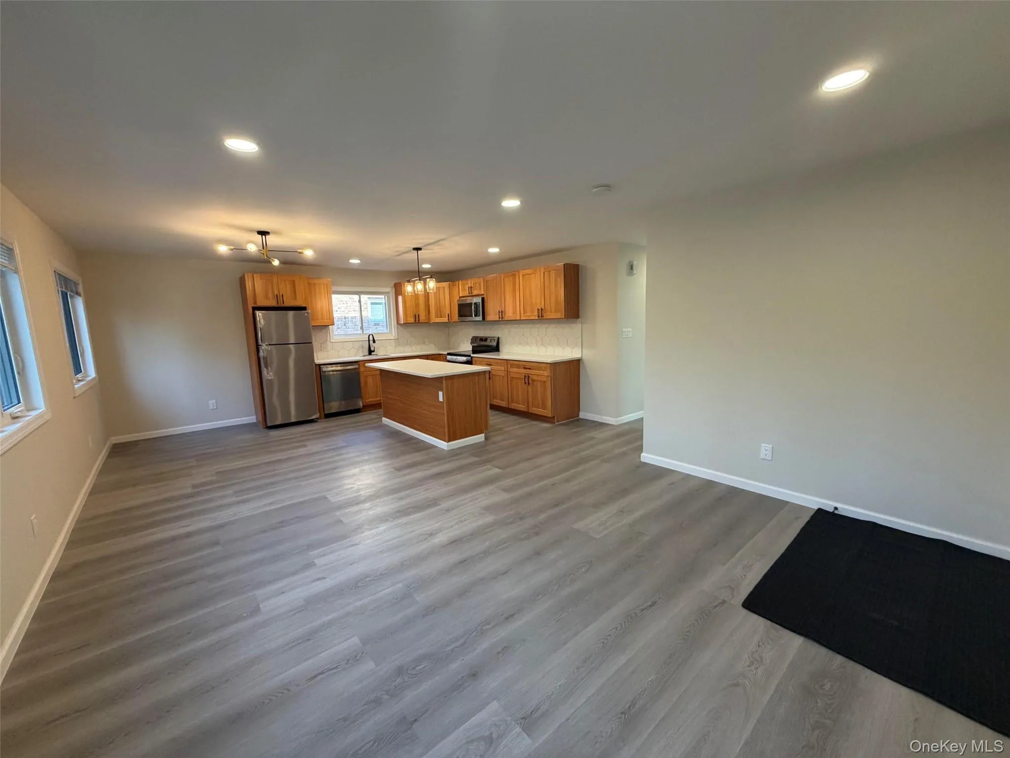 14 Cornwall Lane, North Hempstead, NY, 3 Bedrooms Bedrooms, 6 Rooms Rooms,2 BathroomsBathrooms,Residential Lease,For Rent,Cornwall,0,1035168 14 Cornwall Lane, North Hempstead, NY, 3 Bedrooms Bedrooms, 6 Rooms Rooms,2 BathroomsBathrooms,Residential Lease,For Rent,Cornwall,0,1035168