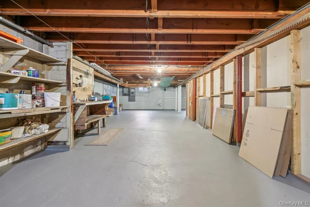 57 Edgewood Drive, Woodbury, NY, 3 Bedrooms Bedrooms, 7 Rooms Rooms,2 BathroomsBathrooms,Residential Lease,For Rent,Edgewood,0,1035172 57 Edgewood Drive, Woodbury, NY, 3 Bedrooms Bedrooms, 7 Rooms Rooms,2 BathroomsBathrooms,Residential Lease,For Rent,Edgewood,0,1035172