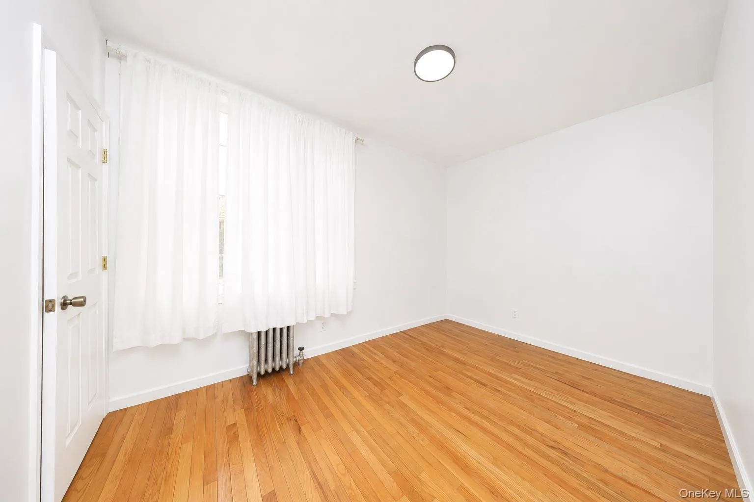 30 West End Avenue, New York, NY, 2 Bedrooms Bedrooms, 5 Rooms Rooms,1 BathroomBathrooms,Residential,For Rent,West End,0,1035174 30 West End Avenue, New York, NY, 2 Bedrooms Bedrooms, 5 Rooms Rooms,1 BathroomBathrooms,Residential,For Rent,West End,0,1035174