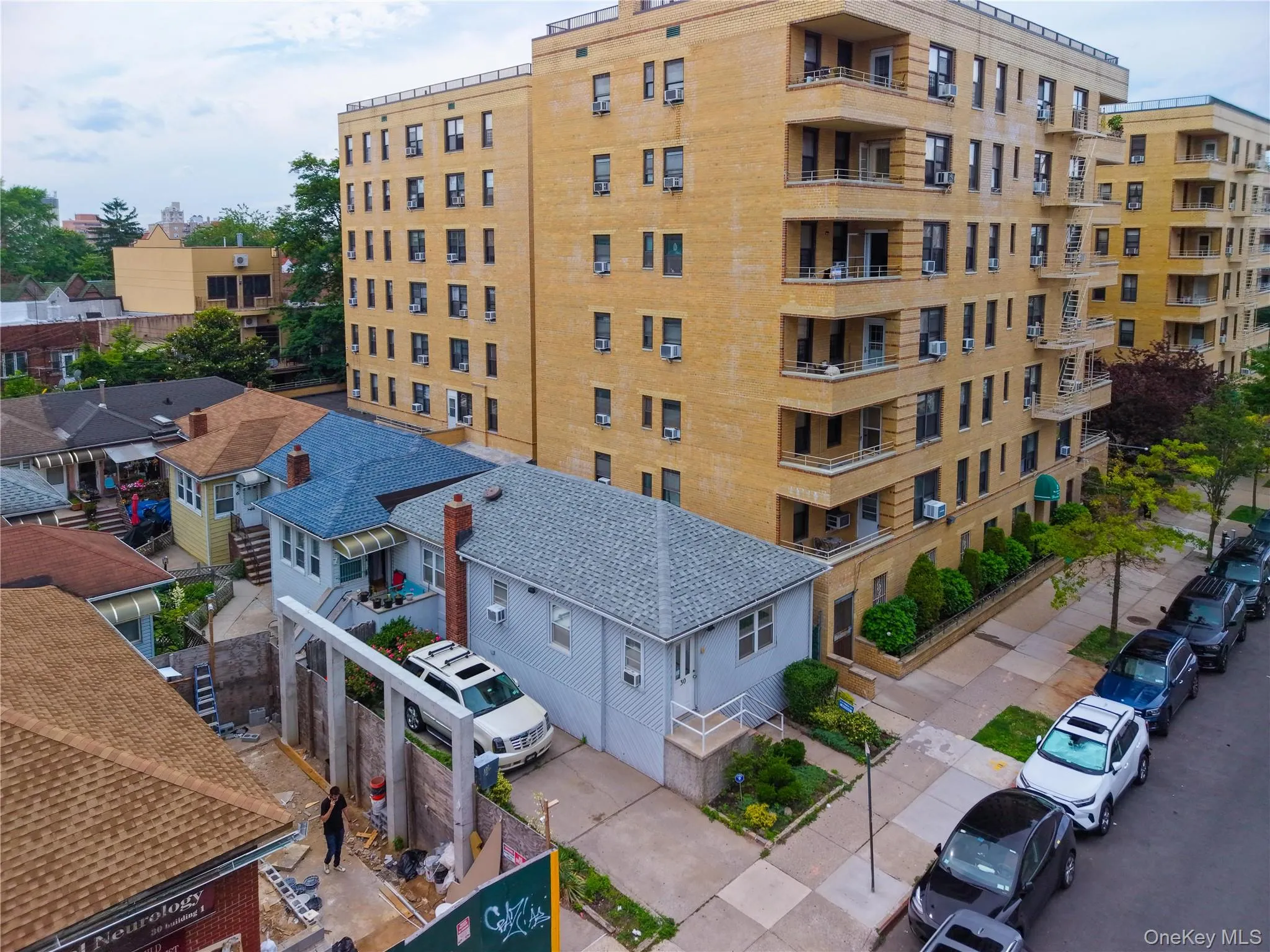 30 West End Avenue, New York, NY, 2 Bedrooms Bedrooms, 5 Rooms Rooms,1 BathroomBathrooms,Residential,For Rent,West End,0,1035174 30 West End Avenue, New York, NY, 2 Bedrooms Bedrooms, 5 Rooms Rooms,1 BathroomBathrooms,Residential,For Rent,West End,0,1035174