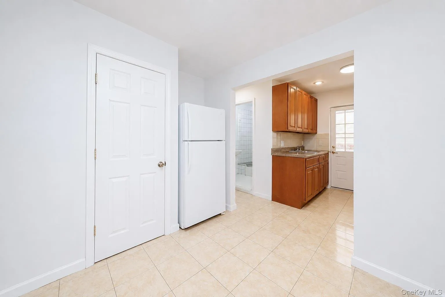 30 West End Avenue, New York, NY, 2 Bedrooms Bedrooms, 5 Rooms Rooms,1 BathroomBathrooms,Residential,For Rent,West End,0,1035174 30 West End Avenue, New York, NY, 2 Bedrooms Bedrooms, 5 Rooms Rooms,1 BathroomBathrooms,Residential,For Rent,West End,0,1035174