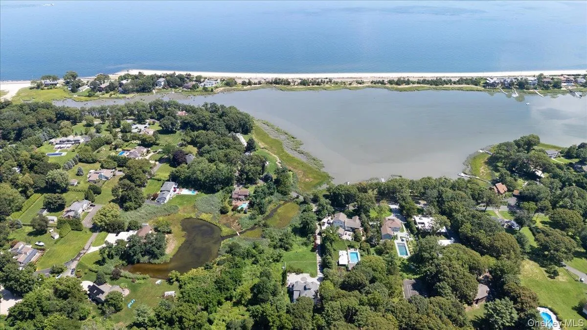 31 Bevin Road, Huntington, NY, 4 Bedrooms Bedrooms, 10 Rooms Rooms,2 BathroomsBathrooms,Residential,For Rent,Bevin,0,1035180 31 Bevin Road, Huntington, NY, 4 Bedrooms Bedrooms, 10 Rooms Rooms,2 BathroomsBathrooms,Residential,For Rent,Bevin,0,1035180