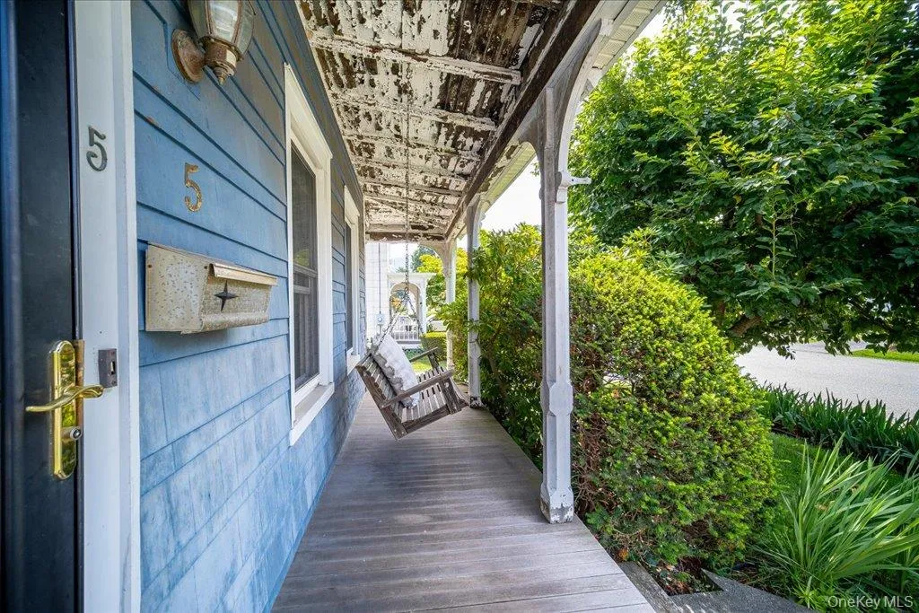 5 Maple Street, Beacon, NY, 2 Bedrooms Bedrooms, 5 Rooms Rooms,1 BathroomBathrooms,Residential,For Rent,Maple,0,1035183 5 Maple Street, Beacon, NY, 2 Bedrooms Bedrooms, 5 Rooms Rooms,1 BathroomBathrooms,Residential,For Rent,Maple,0,1035183