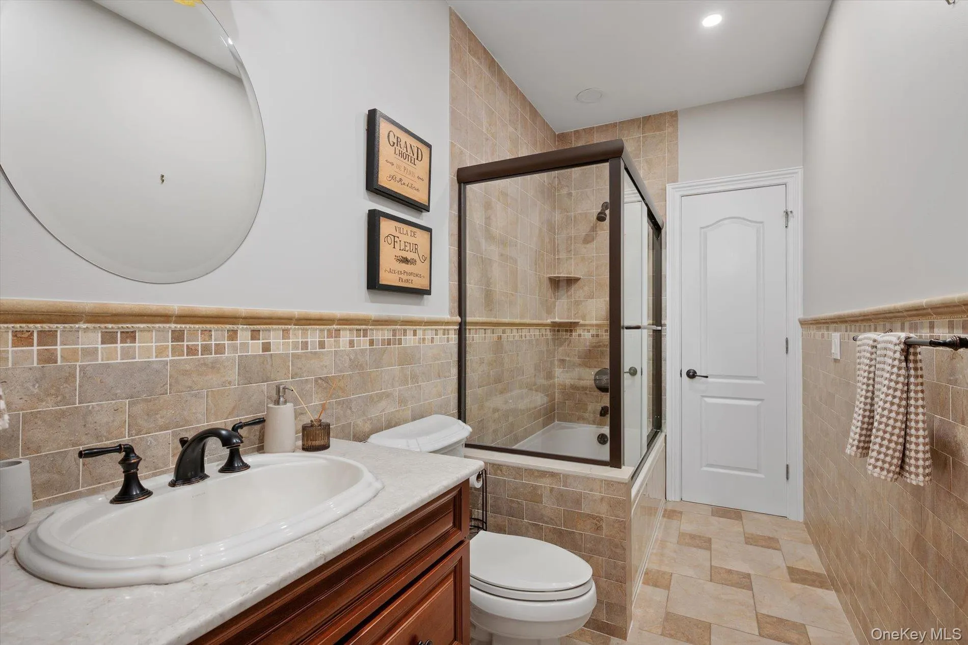 12 Glenridge Lane, Smithtown, NY, 4 Bedrooms Bedrooms, 8 Rooms Rooms,3 BathroomsBathrooms,Residential Lease,For Rent,Glenridge,0,1035185 12 Glenridge Lane, Smithtown, NY, 4 Bedrooms Bedrooms, 8 Rooms Rooms,3 BathroomsBathrooms,Residential Lease,For Rent,Glenridge,0,1035185