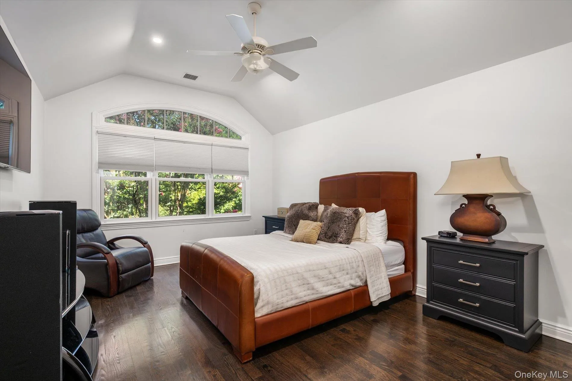 12 Glenridge Lane, Smithtown, NY, 4 Bedrooms Bedrooms, 8 Rooms Rooms,3 BathroomsBathrooms,Residential Lease,For Rent,Glenridge,0,1035185 12 Glenridge Lane, Smithtown, NY, 4 Bedrooms Bedrooms, 8 Rooms Rooms,3 BathroomsBathrooms,Residential Lease,For Rent,Glenridge,0,1035185