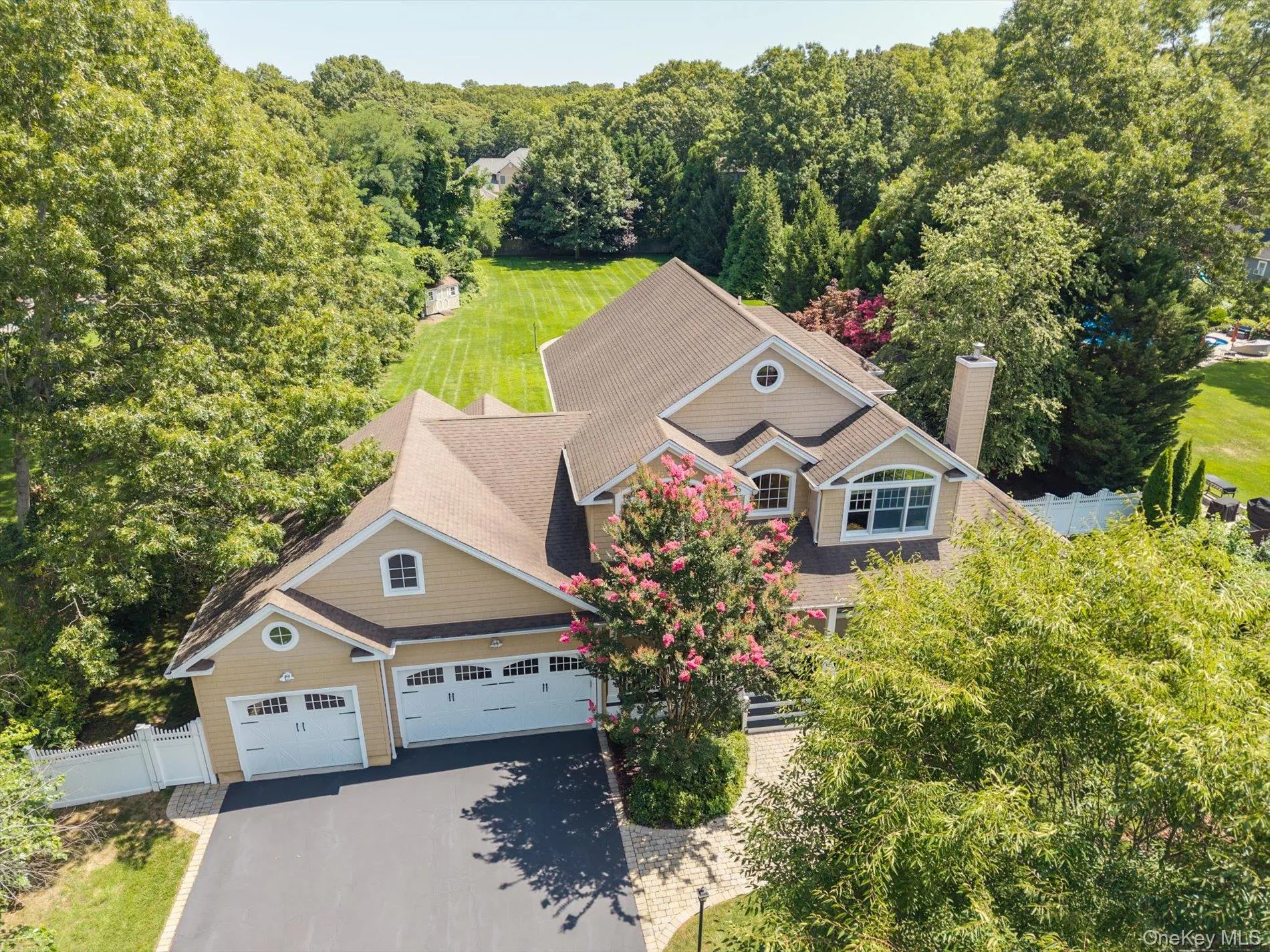 12 Glenridge Lane, Smithtown, NY, 4 Bedrooms Bedrooms, 8 Rooms Rooms,3 BathroomsBathrooms,Residential Lease,For Rent,Glenridge,0,1035185 12 Glenridge Lane, Smithtown, NY, 4 Bedrooms Bedrooms, 8 Rooms Rooms,3 BathroomsBathrooms,Residential Lease,For Rent,Glenridge,0,1035185