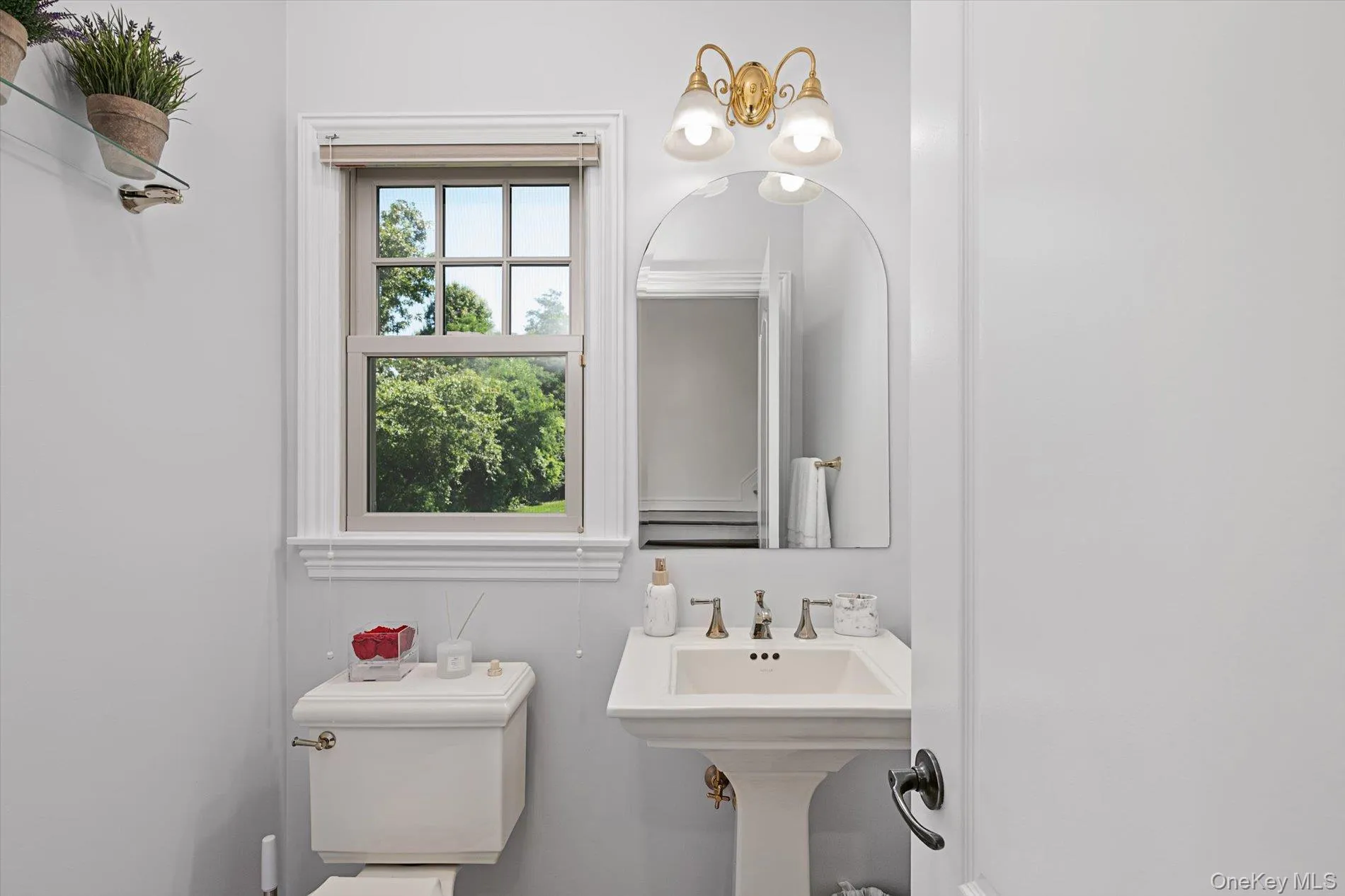 12 Glenridge Lane, Smithtown, NY, 4 Bedrooms Bedrooms, 8 Rooms Rooms,3 BathroomsBathrooms,Residential Lease,For Rent,Glenridge,0,1035185 12 Glenridge Lane, Smithtown, NY, 4 Bedrooms Bedrooms, 8 Rooms Rooms,3 BathroomsBathrooms,Residential Lease,For Rent,Glenridge,0,1035185