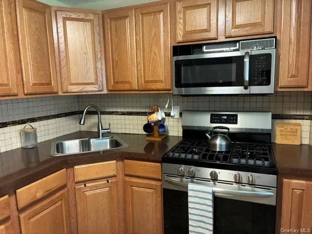 66 Pinebrook Place, Islip, NY, 1 Bedroom Bedrooms, 4 Rooms Rooms,1 BathroomBathrooms,Residential,For Rent,Pinebrook,0,1035193 66 Pinebrook Place, Islip, NY, 1 Bedroom Bedrooms, 4 Rooms Rooms,1 BathroomBathrooms,Residential,For Rent,Pinebrook,0,1035193