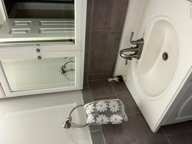 66 Pinebrook Place, Islip, NY, 1 Bedroom Bedrooms, 4 Rooms Rooms,1 BathroomBathrooms,Residential,For Rent,Pinebrook,0,1035193 66 Pinebrook Place, Islip, NY, 1 Bedroom Bedrooms, 4 Rooms Rooms,1 BathroomBathrooms,Residential,For Rent,Pinebrook,0,1035193