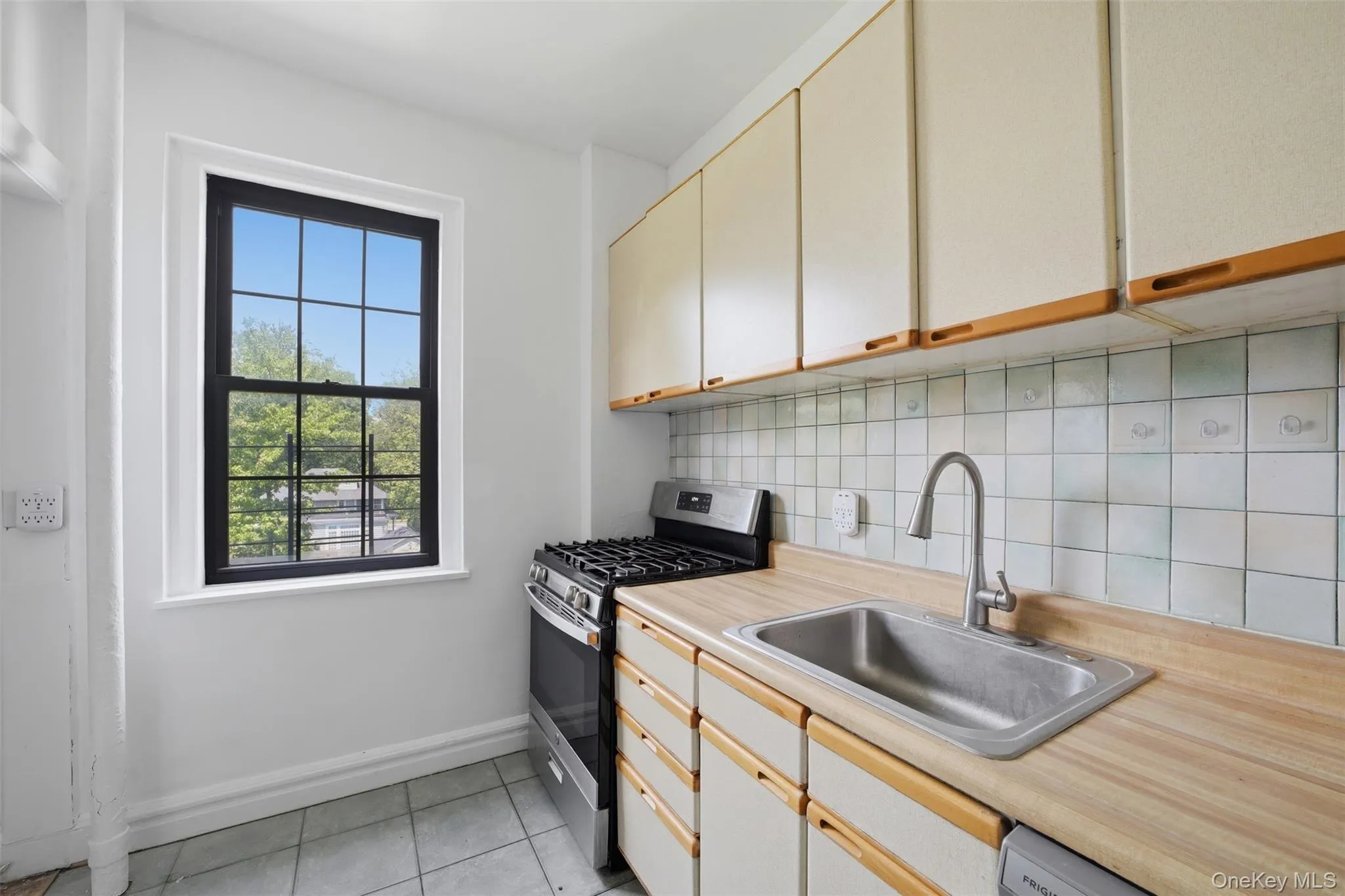 620 Pelhamdale Avenue, Pelham, NY, 2 Bedrooms Bedrooms, 6 Rooms Rooms,1 BathroomBathrooms,Residential,For Rent,Pelhamdale,0,1035194 620 Pelhamdale Avenue, Pelham, NY, 2 Bedrooms Bedrooms, 6 Rooms Rooms,1 BathroomBathrooms,Residential,For Rent,Pelhamdale,0,1035194