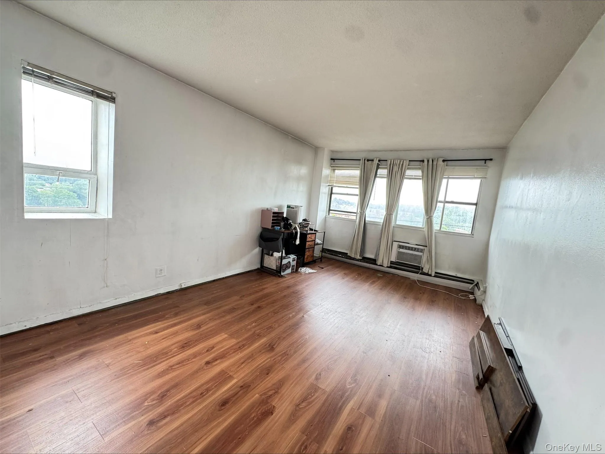 1523 Central park Avenue, Yonkers, NY, 2 Rooms Rooms,1 BathroomBathrooms,Residential Lease,For Rent,Central park Avenue,0,1035197 1523 Central park Avenue, Yonkers, NY, 2 Rooms Rooms,1 BathroomBathrooms,Residential Lease,For Rent,Central park Avenue,0,1035197