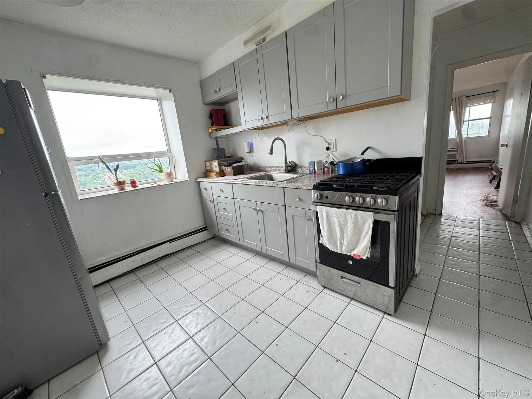 1523 Central park Avenue, Yonkers, NY, 2 Rooms Rooms,1 BathroomBathrooms,Residential Lease,For Rent,Central park Avenue,0,1035197 1523 Central park Avenue, Yonkers, NY, 2 Rooms Rooms,1 BathroomBathrooms,Residential Lease,For Rent,Central park Avenue,0,1035197