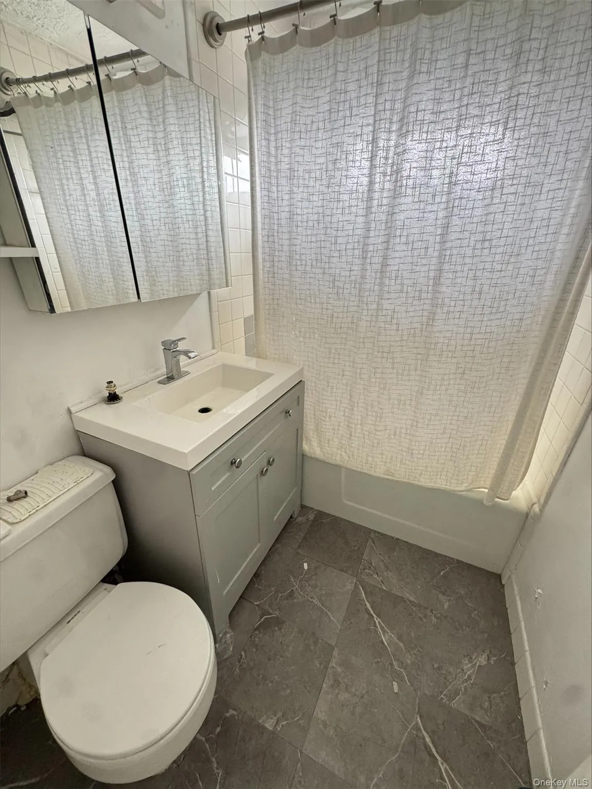 1523 Central park Avenue, Yonkers, NY, 2 Rooms Rooms,1 BathroomBathrooms,Residential Lease,For Rent,Central park Avenue,0,1035197 1523 Central park Avenue, Yonkers, NY, 2 Rooms Rooms,1 BathroomBathrooms,Residential Lease,For Rent,Central park Avenue,0,1035197