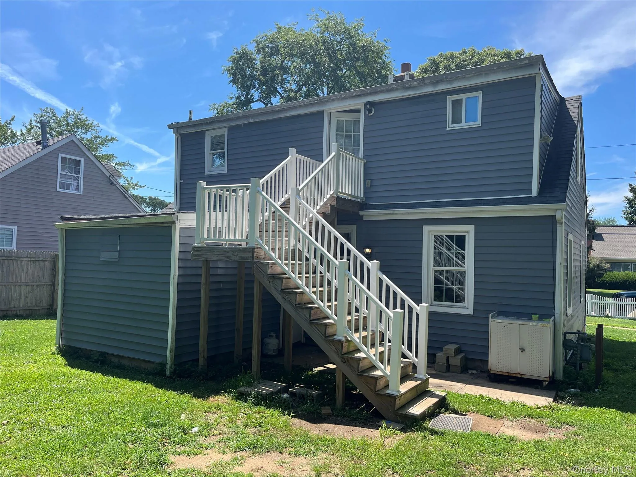 32 7th Avenue, Huntington, NY, 4 Bedrooms Bedrooms, 9 Rooms Rooms,3 BathroomsBathrooms,Residential,For Rent,7th,0,1035198 32 7th Avenue, Huntington, NY, 4 Bedrooms Bedrooms, 9 Rooms Rooms,3 BathroomsBathrooms,Residential,For Rent,7th,0,1035198
