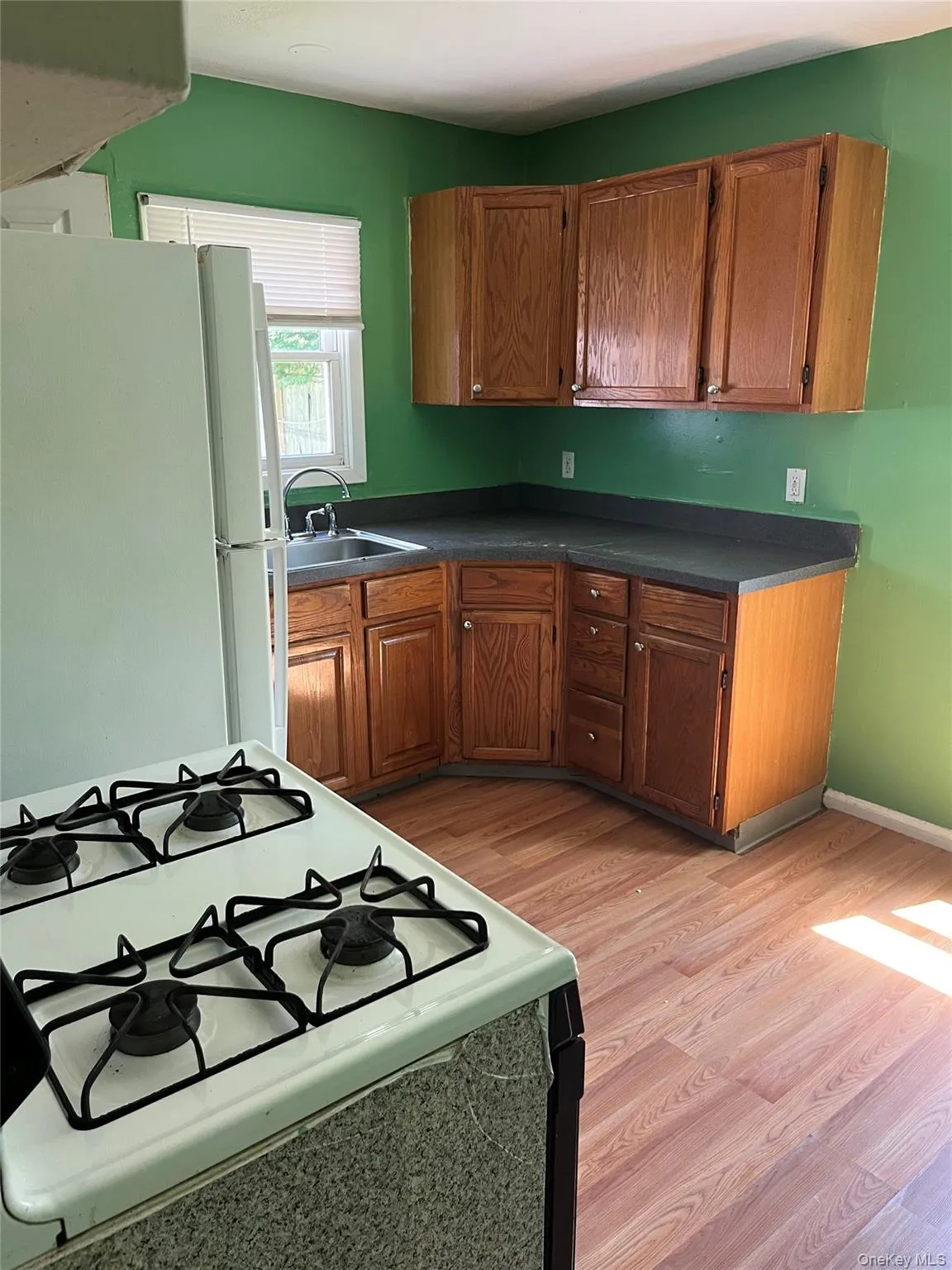 32 7th Avenue, Huntington, NY, 4 Bedrooms Bedrooms, 9 Rooms Rooms,3 BathroomsBathrooms,Residential,For Rent,7th,0,1035198 32 7th Avenue, Huntington, NY, 4 Bedrooms Bedrooms, 9 Rooms Rooms,3 BathroomsBathrooms,Residential,For Rent,7th,0,1035198