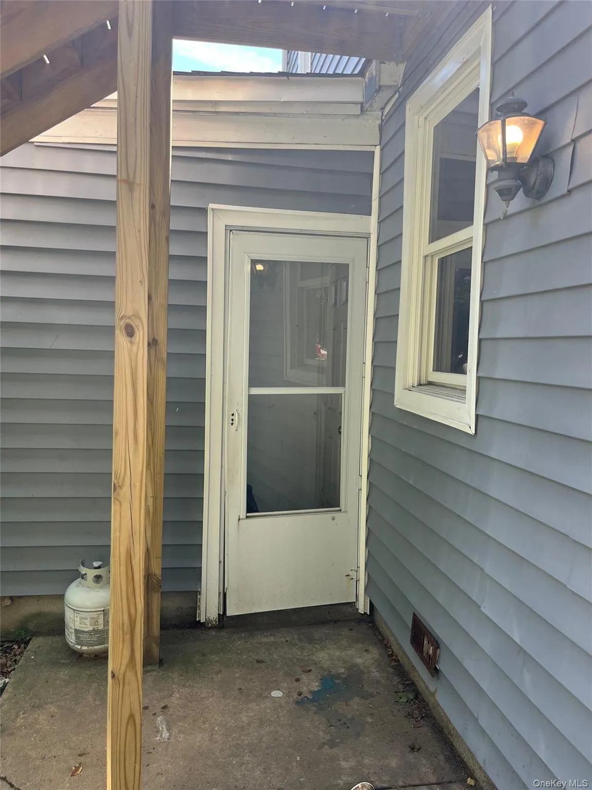 32 7th Avenue, Huntington, NY, 4 Bedrooms Bedrooms, 9 Rooms Rooms,3 BathroomsBathrooms,Residential,For Rent,7th,0,1035198 32 7th Avenue, Huntington, NY, 4 Bedrooms Bedrooms, 9 Rooms Rooms,3 BathroomsBathrooms,Residential,For Rent,7th,0,1035198