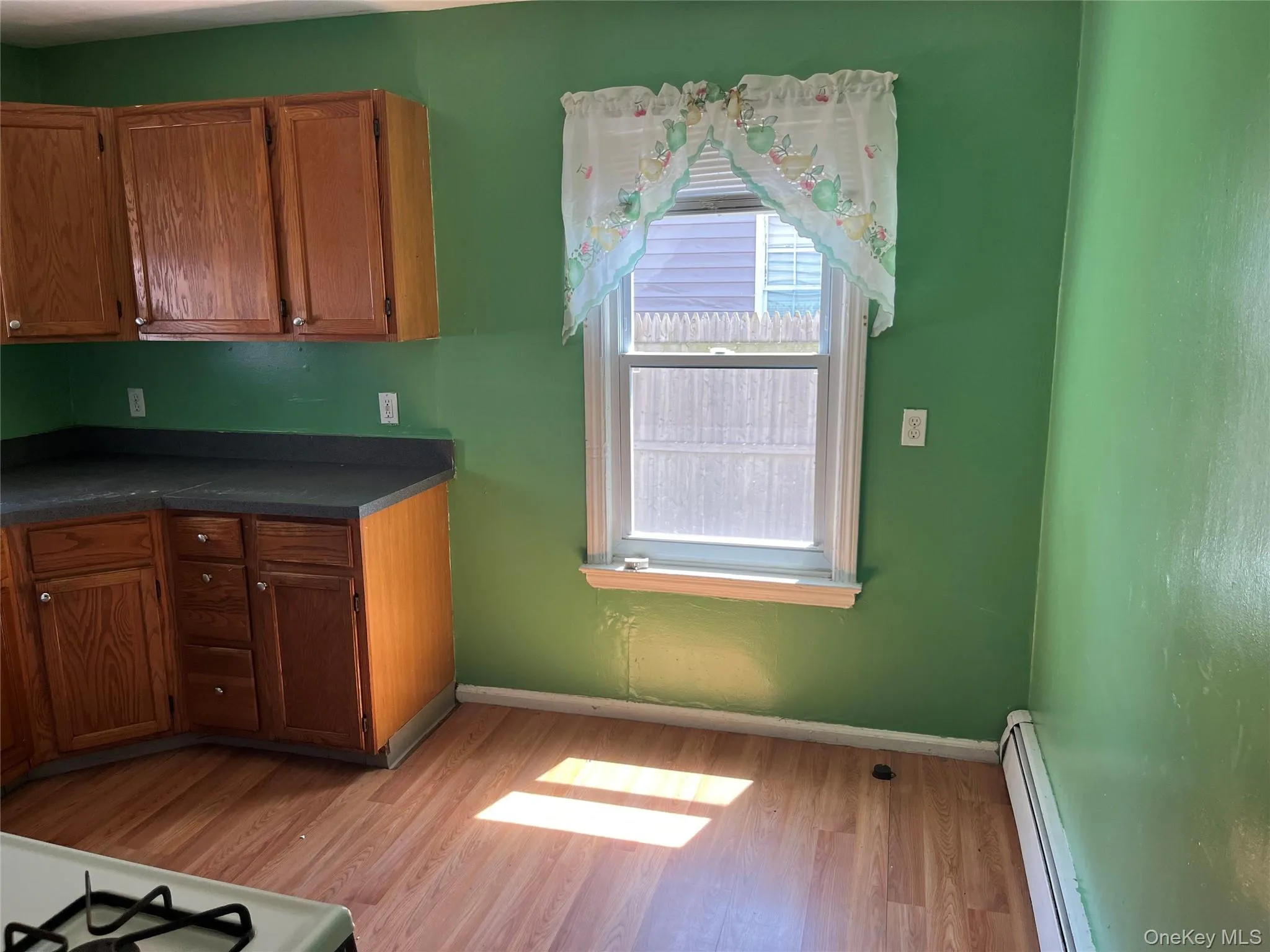 32 7th Avenue, Huntington, NY, 4 Bedrooms Bedrooms, 9 Rooms Rooms,3 BathroomsBathrooms,Residential,For Rent,7th,0,1035198 32 7th Avenue, Huntington, NY, 4 Bedrooms Bedrooms, 9 Rooms Rooms,3 BathroomsBathrooms,Residential,For Rent,7th,0,1035198
