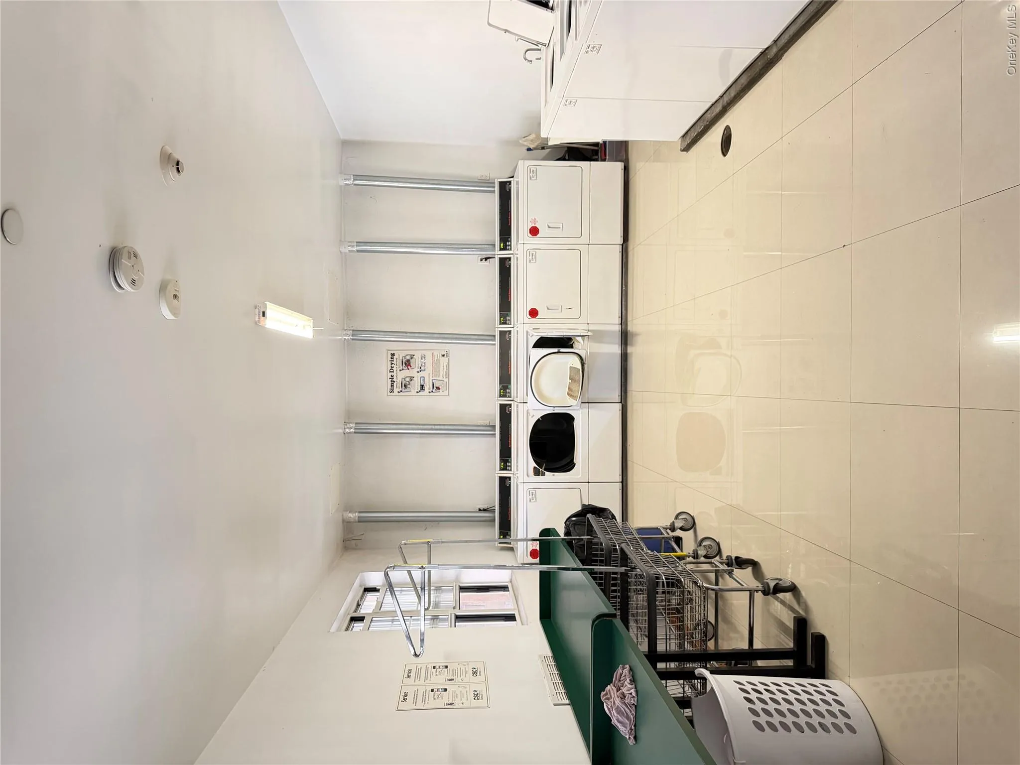 14118 Cherry Avenue, New York, NY, 1 Bedroom Bedrooms, 3 Rooms Rooms,1 BathroomBathrooms,Residential,For Rent,Cherry,0,1035201 14118 Cherry Avenue, New York, NY, 1 Bedroom Bedrooms, 3 Rooms Rooms,1 BathroomBathrooms,Residential,For Rent,Cherry,0,1035201