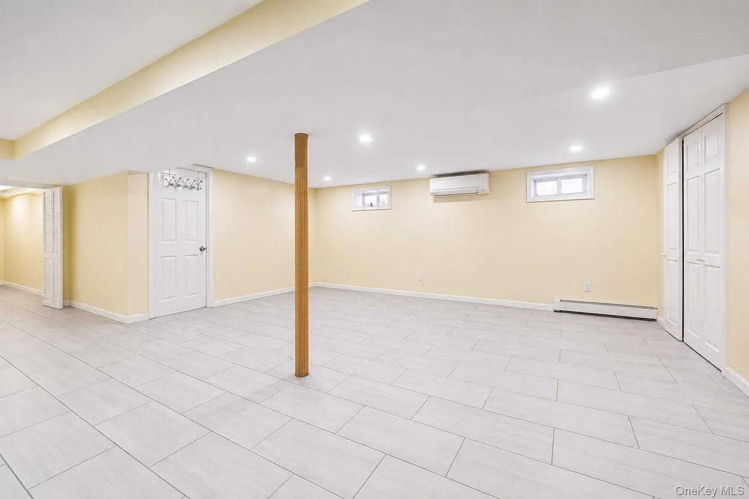 5812 264th Street, New York, NY, 4 Bedrooms Bedrooms, 7 Rooms Rooms,2 BathroomsBathrooms,Residential,For Rent,264th,0,1035202 5812 264th Street, New York, NY, 4 Bedrooms Bedrooms, 7 Rooms Rooms,2 BathroomsBathrooms,Residential,For Rent,264th,0,1035202