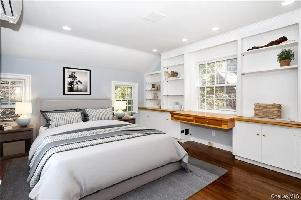 25 Jerome Avenue, New Rochelle, NY, 4 Bedrooms Bedrooms, 9 Rooms Rooms,3 BathroomsBathrooms,Residential Lease,For Rent,Jerome,0,1035205 25 Jerome Avenue, New Rochelle, NY, 4 Bedrooms Bedrooms, 9 Rooms Rooms,3 BathroomsBathrooms,Residential Lease,For Rent,Jerome,0,1035205