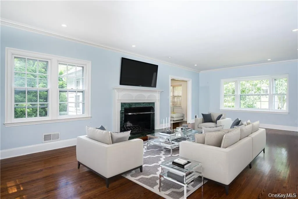 25 Jerome Avenue, New Rochelle, NY, 4 Bedrooms Bedrooms, 9 Rooms Rooms,3 BathroomsBathrooms,Residential Lease,For Rent,Jerome,0,1035205 25 Jerome Avenue, New Rochelle, NY, 4 Bedrooms Bedrooms, 9 Rooms Rooms,3 BathroomsBathrooms,Residential Lease,For Rent,Jerome,0,1035205