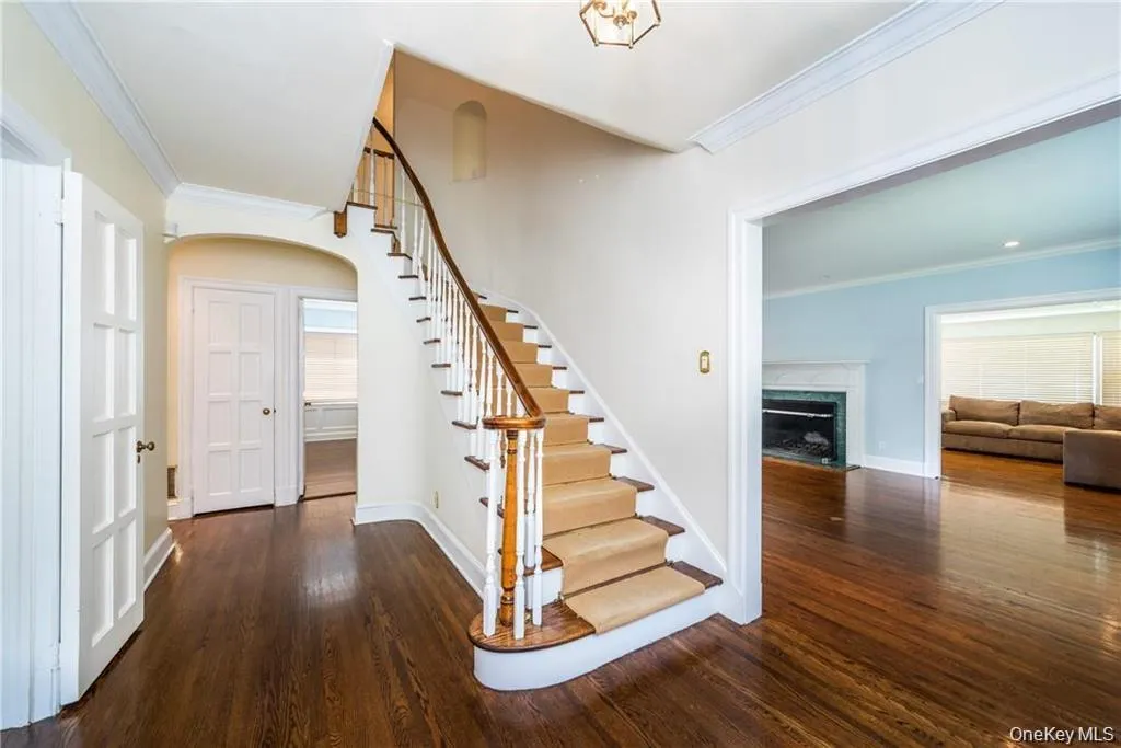 25 Jerome Avenue, New Rochelle, NY, 4 Bedrooms Bedrooms, 9 Rooms Rooms,3 BathroomsBathrooms,Residential Lease,For Rent,Jerome,0,1035205 25 Jerome Avenue, New Rochelle, NY, 4 Bedrooms Bedrooms, 9 Rooms Rooms,3 BathroomsBathrooms,Residential Lease,For Rent,Jerome,0,1035205