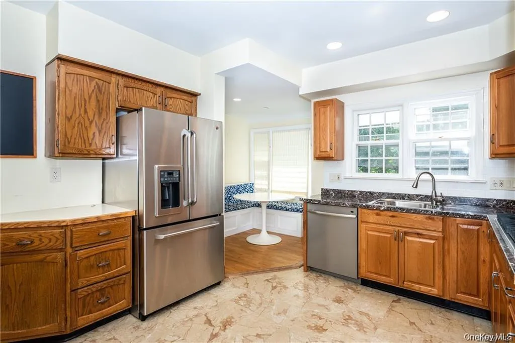25 Jerome Avenue, New Rochelle, NY, 4 Bedrooms Bedrooms, 9 Rooms Rooms,3 BathroomsBathrooms,Residential Lease,For Rent,Jerome,0,1035205 25 Jerome Avenue, New Rochelle, NY, 4 Bedrooms Bedrooms, 9 Rooms Rooms,3 BathroomsBathrooms,Residential Lease,For Rent,Jerome,0,1035205
