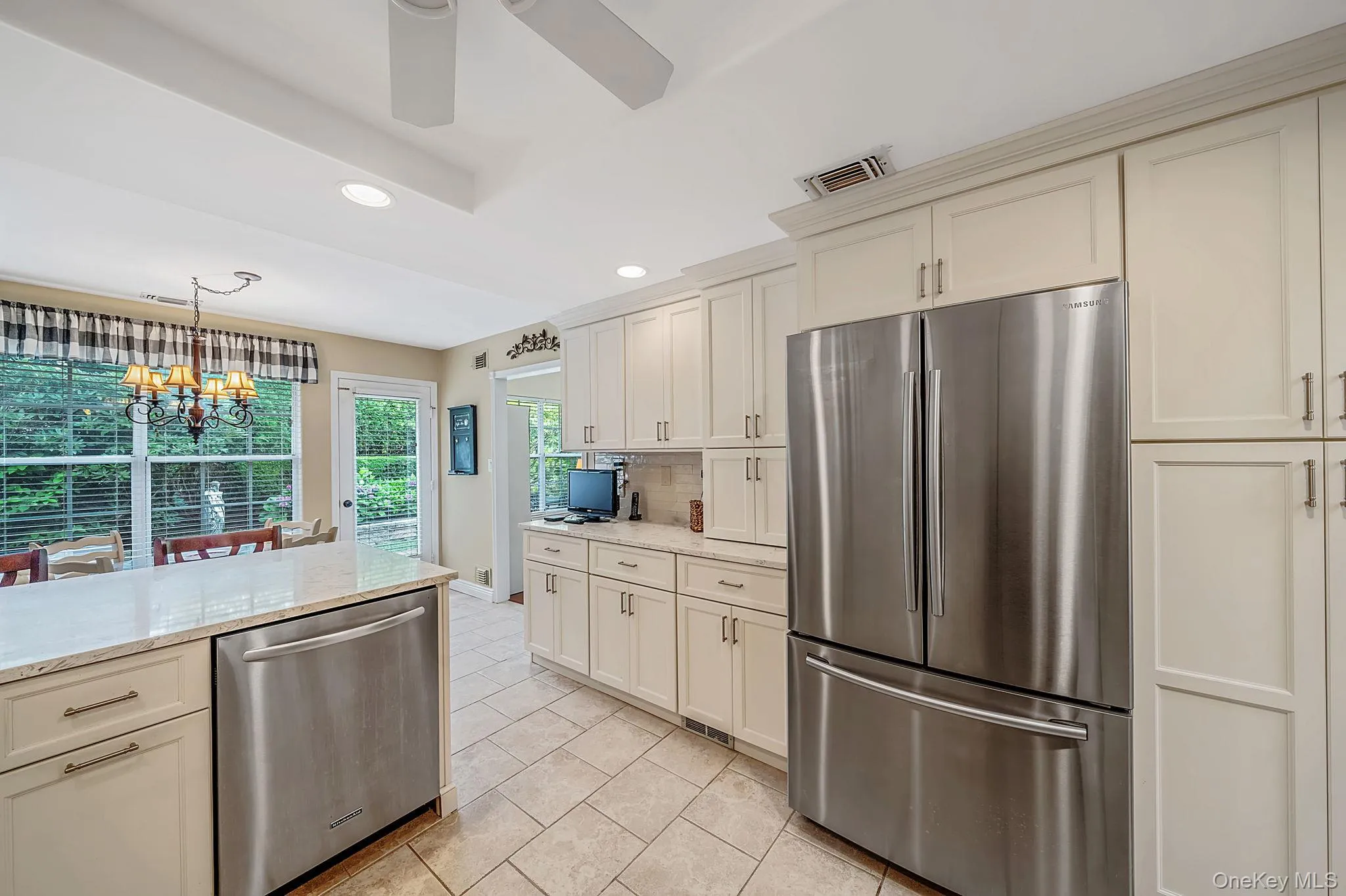 276 Glen Drive, Brookhaven, NY, 2 Bedrooms Bedrooms, 6 Rooms Rooms,2 BathroomsBathrooms,Residential,For Rent,Glen,0,1035207 276 Glen Drive, Brookhaven, NY, 2 Bedrooms Bedrooms, 6 Rooms Rooms,2 BathroomsBathrooms,Residential,For Rent,Glen,0,1035207