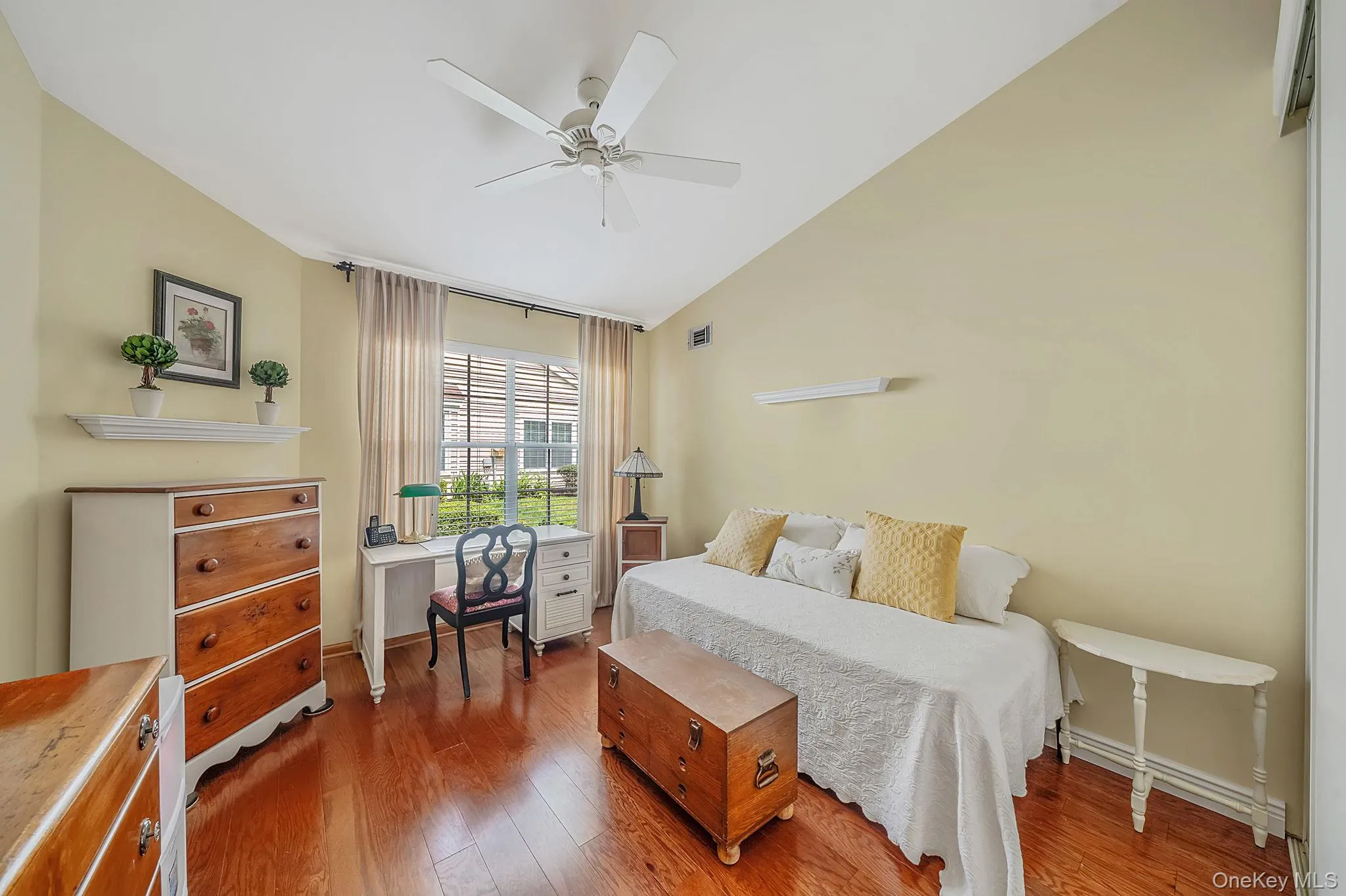276 Glen Drive, Brookhaven, NY, 2 Bedrooms Bedrooms, 6 Rooms Rooms,2 BathroomsBathrooms,Residential,For Rent,Glen,0,1035207 276 Glen Drive, Brookhaven, NY, 2 Bedrooms Bedrooms, 6 Rooms Rooms,2 BathroomsBathrooms,Residential,For Rent,Glen,0,1035207