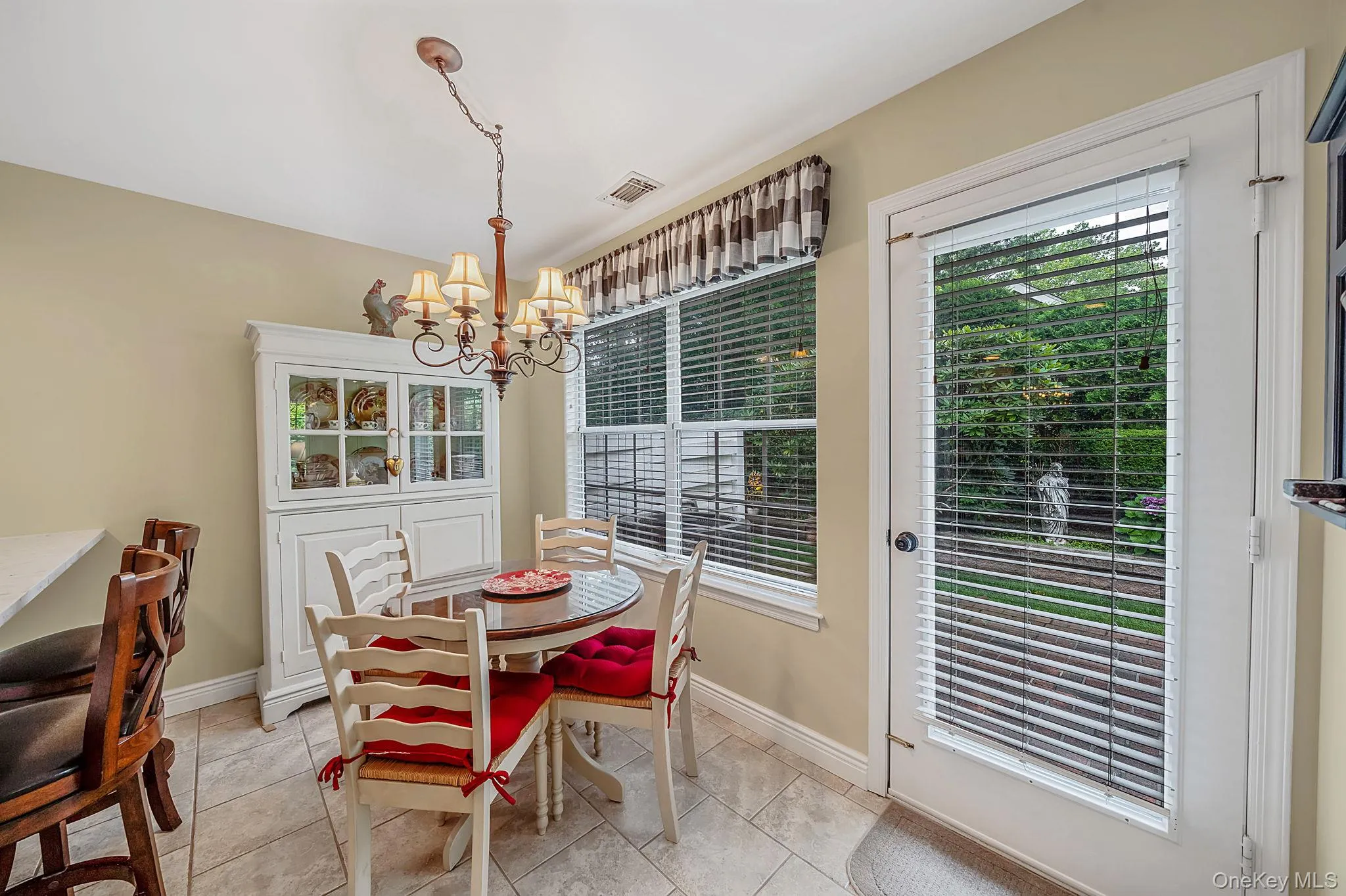276 Glen Drive, Brookhaven, NY, 2 Bedrooms Bedrooms, 6 Rooms Rooms,2 BathroomsBathrooms,Residential,For Rent,Glen,0,1035207 276 Glen Drive, Brookhaven, NY, 2 Bedrooms Bedrooms, 6 Rooms Rooms,2 BathroomsBathrooms,Residential,For Rent,Glen,0,1035207