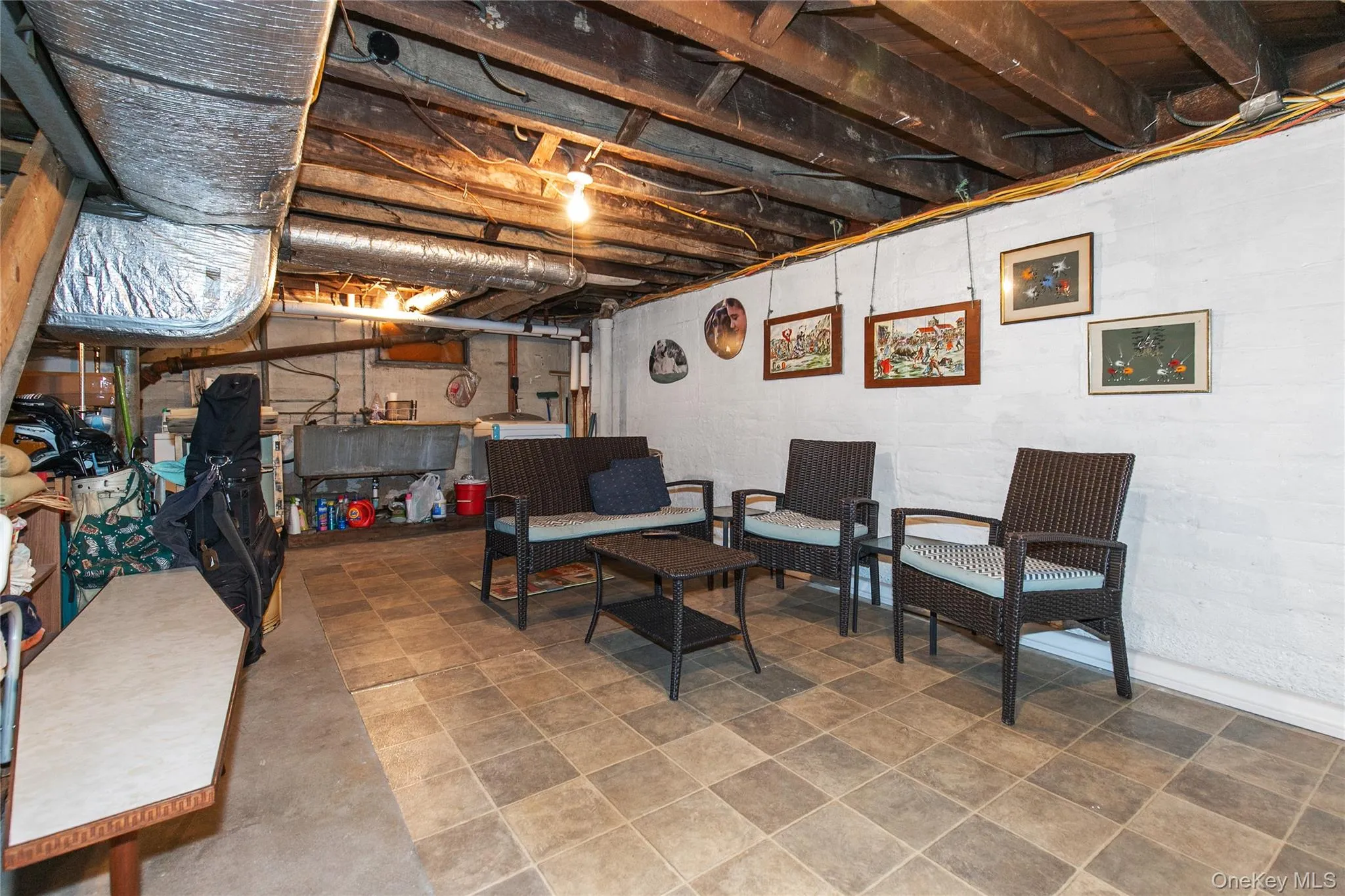 8 PLYMOUTH Road, North Hempstead, NY, 4 Bedrooms Bedrooms, 9 Rooms Rooms,2 BathroomsBathrooms,Residential,For Rent,PLYMOUTH,0,1035209 8 PLYMOUTH Road, North Hempstead, NY, 4 Bedrooms Bedrooms, 9 Rooms Rooms,2 BathroomsBathrooms,Residential,For Rent,PLYMOUTH,0,1035209
