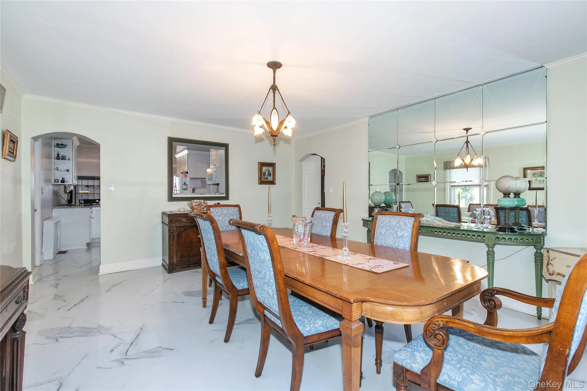 8 PLYMOUTH Road, North Hempstead, NY, 4 Bedrooms Bedrooms, 9 Rooms Rooms,2 BathroomsBathrooms,Residential,For Rent,PLYMOUTH,0,1035209 8 PLYMOUTH Road, North Hempstead, NY, 4 Bedrooms Bedrooms, 9 Rooms Rooms,2 BathroomsBathrooms,Residential,For Rent,PLYMOUTH,0,1035209