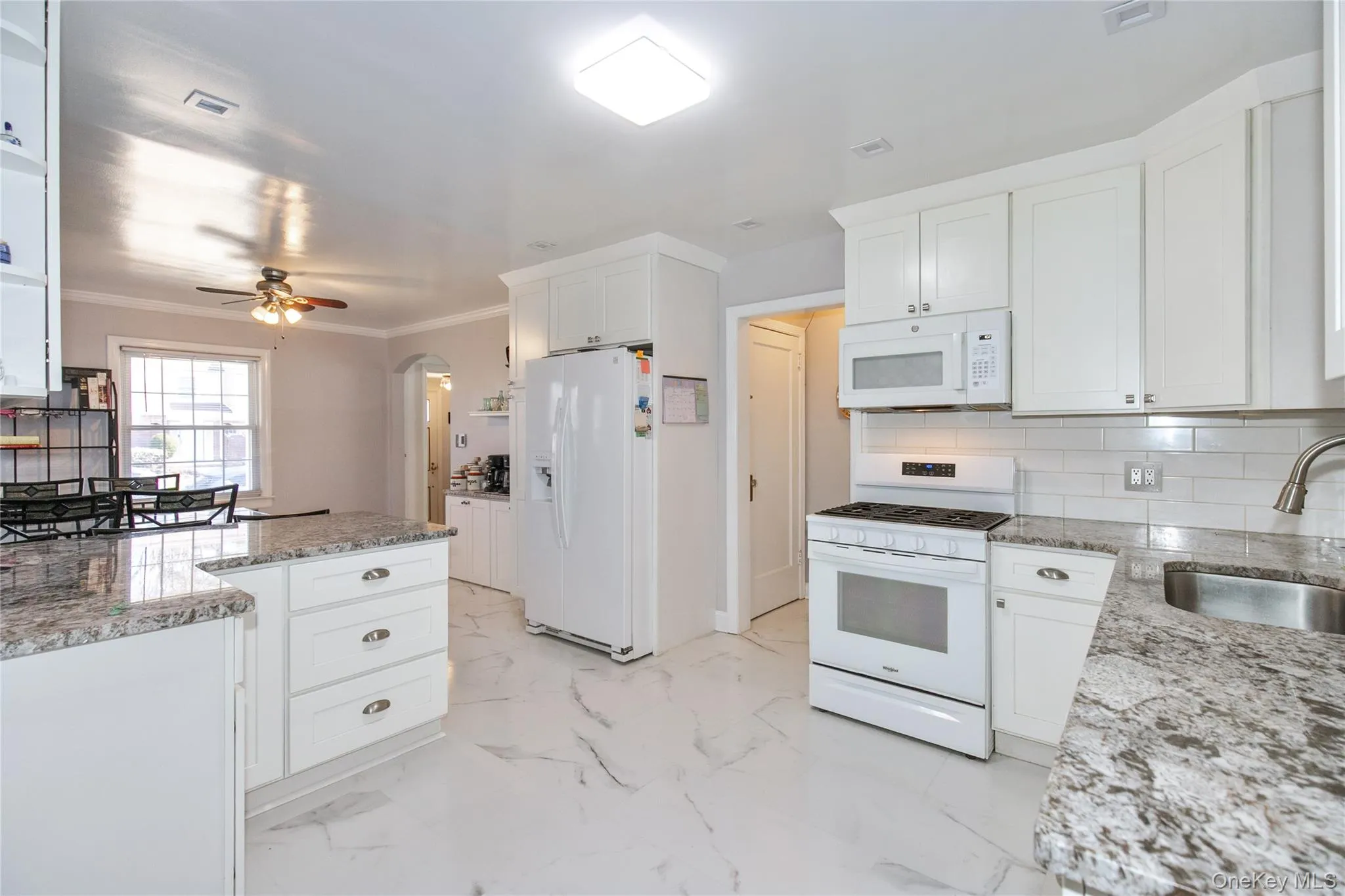 8 PLYMOUTH Road, North Hempstead, NY, 4 Bedrooms Bedrooms, 9 Rooms Rooms,2 BathroomsBathrooms,Residential,For Rent,PLYMOUTH,0,1035209 8 PLYMOUTH Road, North Hempstead, NY, 4 Bedrooms Bedrooms, 9 Rooms Rooms,2 BathroomsBathrooms,Residential,For Rent,PLYMOUTH,0,1035209