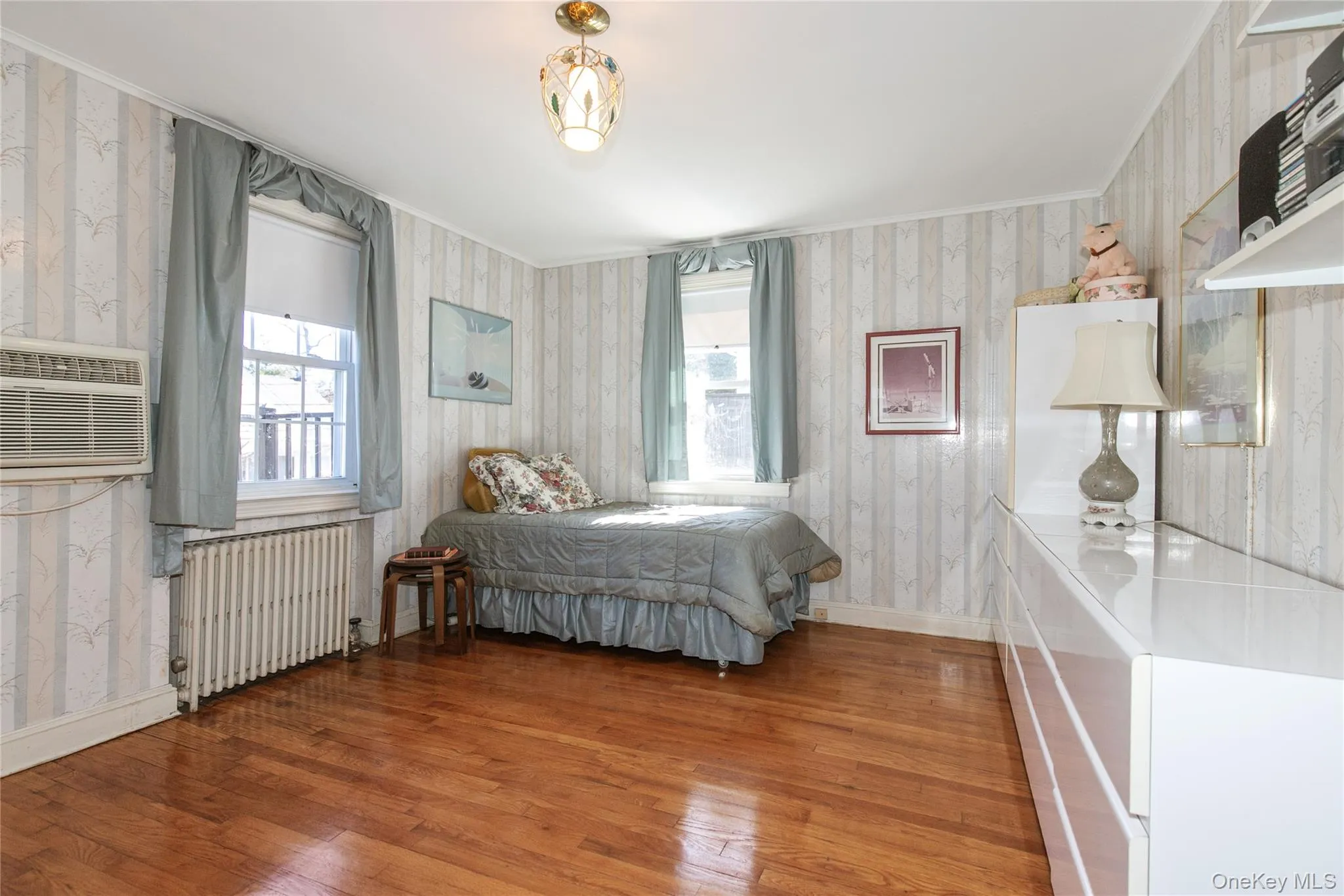 8 PLYMOUTH Road, North Hempstead, NY, 4 Bedrooms Bedrooms, 9 Rooms Rooms,2 BathroomsBathrooms,Residential,For Rent,PLYMOUTH,0,1035209 8 PLYMOUTH Road, North Hempstead, NY, 4 Bedrooms Bedrooms, 9 Rooms Rooms,2 BathroomsBathrooms,Residential,For Rent,PLYMOUTH,0,1035209