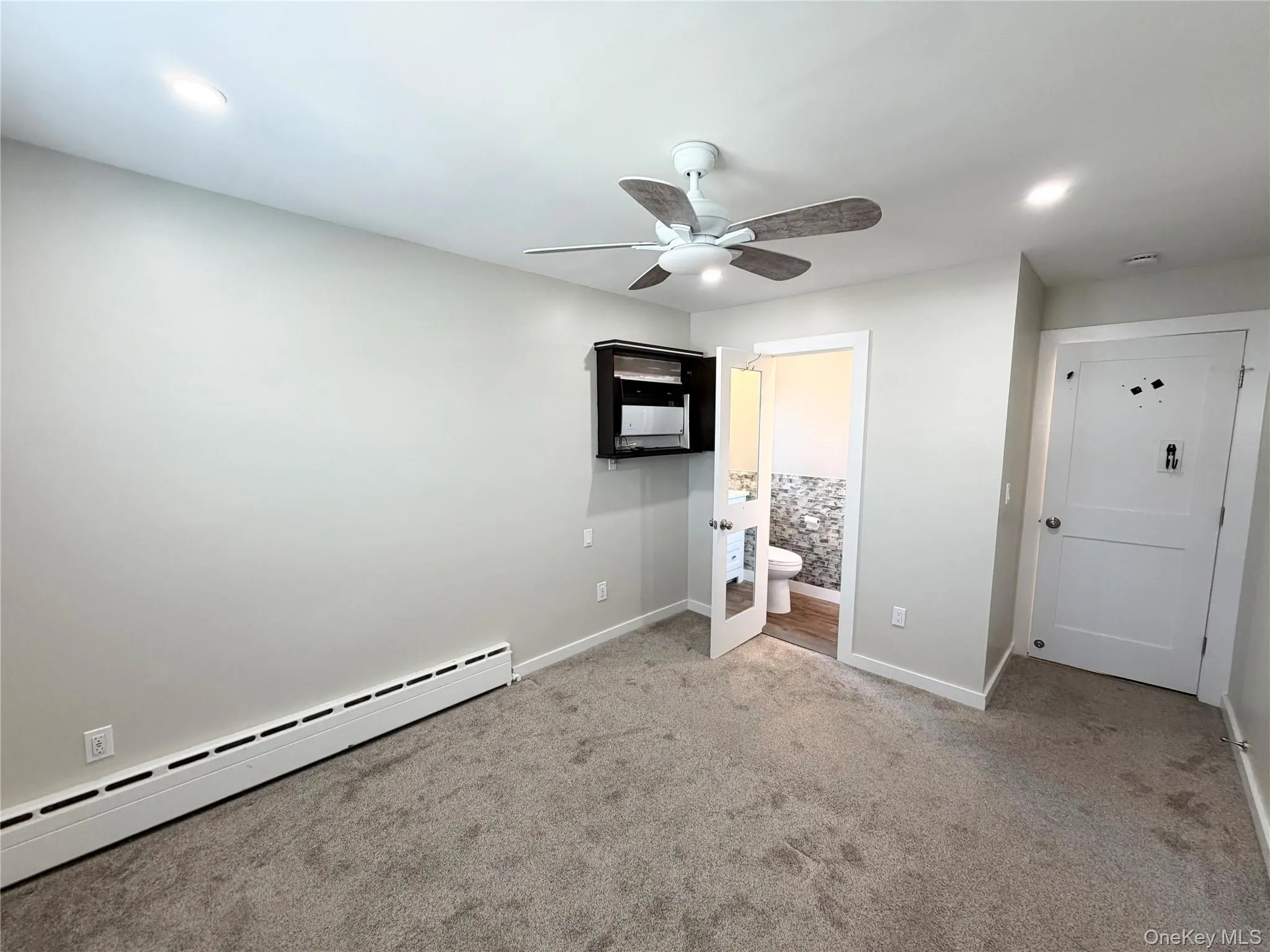 31 Julian Place, Hempstead, NY, 3 Bedrooms Bedrooms, 6 Rooms Rooms,1 BathroomBathrooms,Residential Lease,For Rent,Julian,0,1035211 31 Julian Place, Hempstead, NY, 3 Bedrooms Bedrooms, 6 Rooms Rooms,1 BathroomBathrooms,Residential Lease,For Rent,Julian,0,1035211