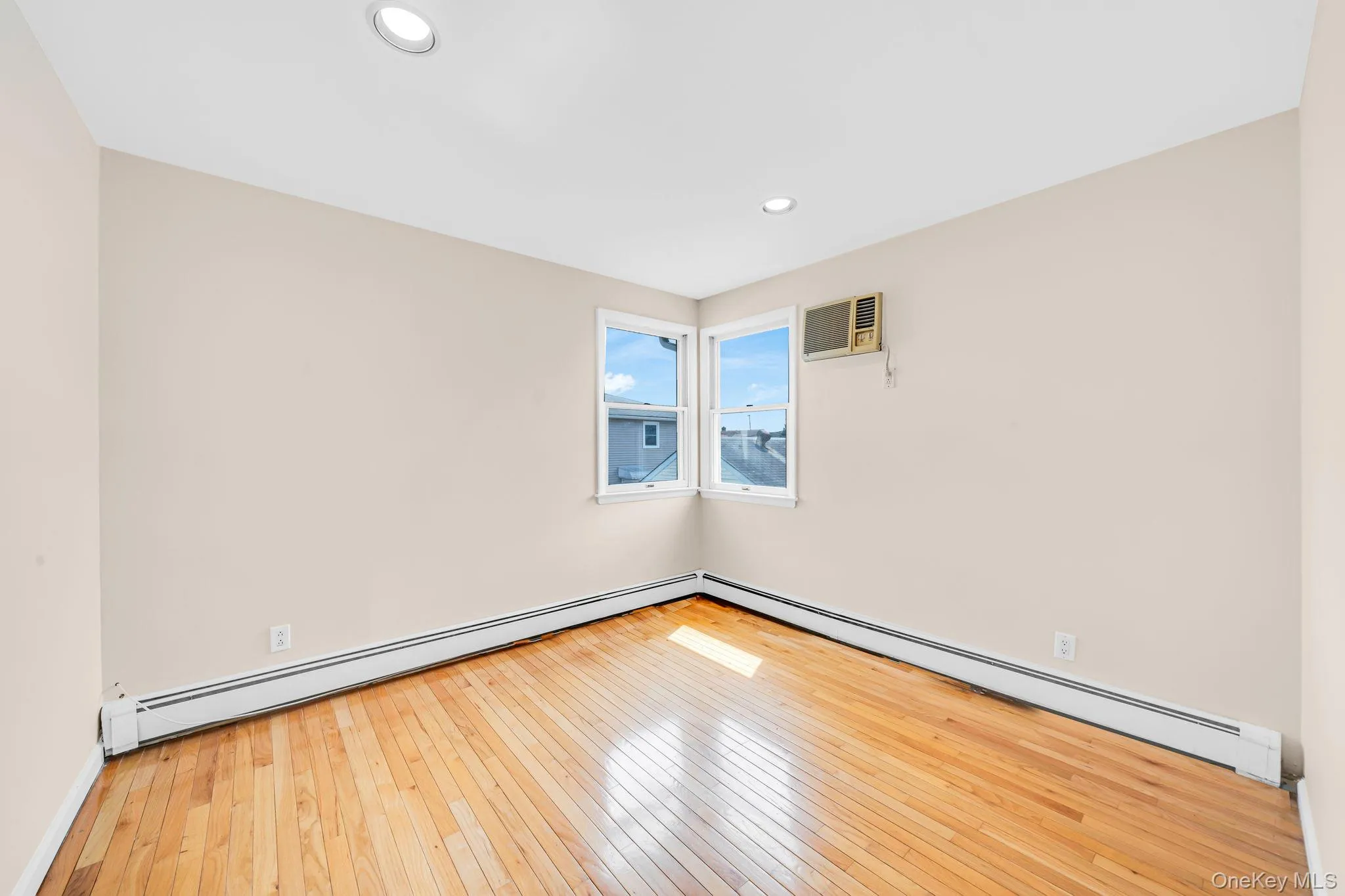110 Bert Avenue, Oyster Bay, NY, 4 Bedrooms Bedrooms, 7 Rooms Rooms,2 BathroomsBathrooms,Residential,For Rent,Bert,0,1035217 110 Bert Avenue, Oyster Bay, NY, 4 Bedrooms Bedrooms, 7 Rooms Rooms,2 BathroomsBathrooms,Residential,For Rent,Bert,0,1035217