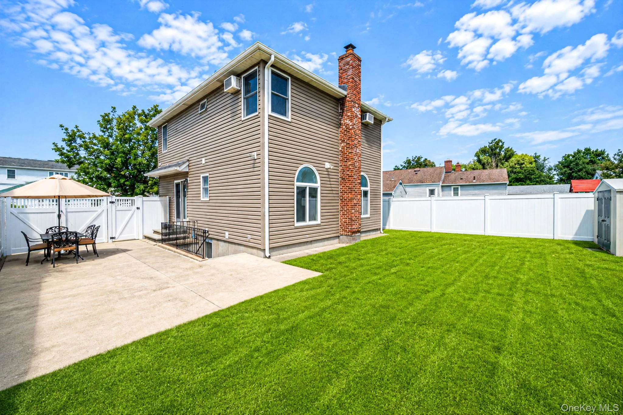 110 Bert Avenue, Oyster Bay, NY, 4 Bedrooms Bedrooms, 7 Rooms Rooms,2 BathroomsBathrooms,Residential,For Rent,Bert,0,1035217 110 Bert Avenue, Oyster Bay, NY, 4 Bedrooms Bedrooms, 7 Rooms Rooms,2 BathroomsBathrooms,Residential,For Rent,Bert,0,1035217