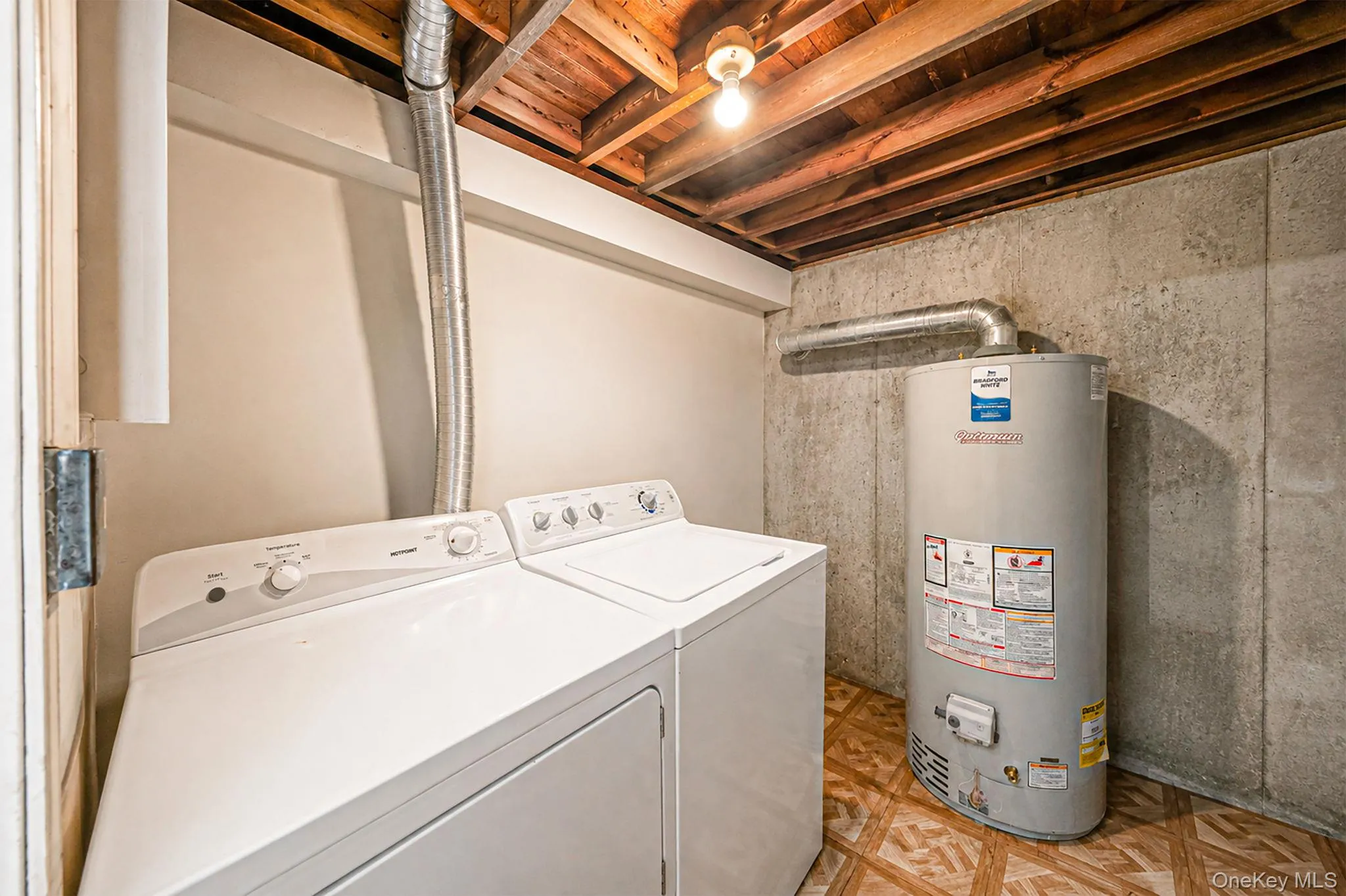 110 Bert Avenue, Oyster Bay, NY, 4 Bedrooms Bedrooms, 7 Rooms Rooms,2 BathroomsBathrooms,Residential,For Rent,Bert,0,1035217 110 Bert Avenue, Oyster Bay, NY, 4 Bedrooms Bedrooms, 7 Rooms Rooms,2 BathroomsBathrooms,Residential,For Rent,Bert,0,1035217
