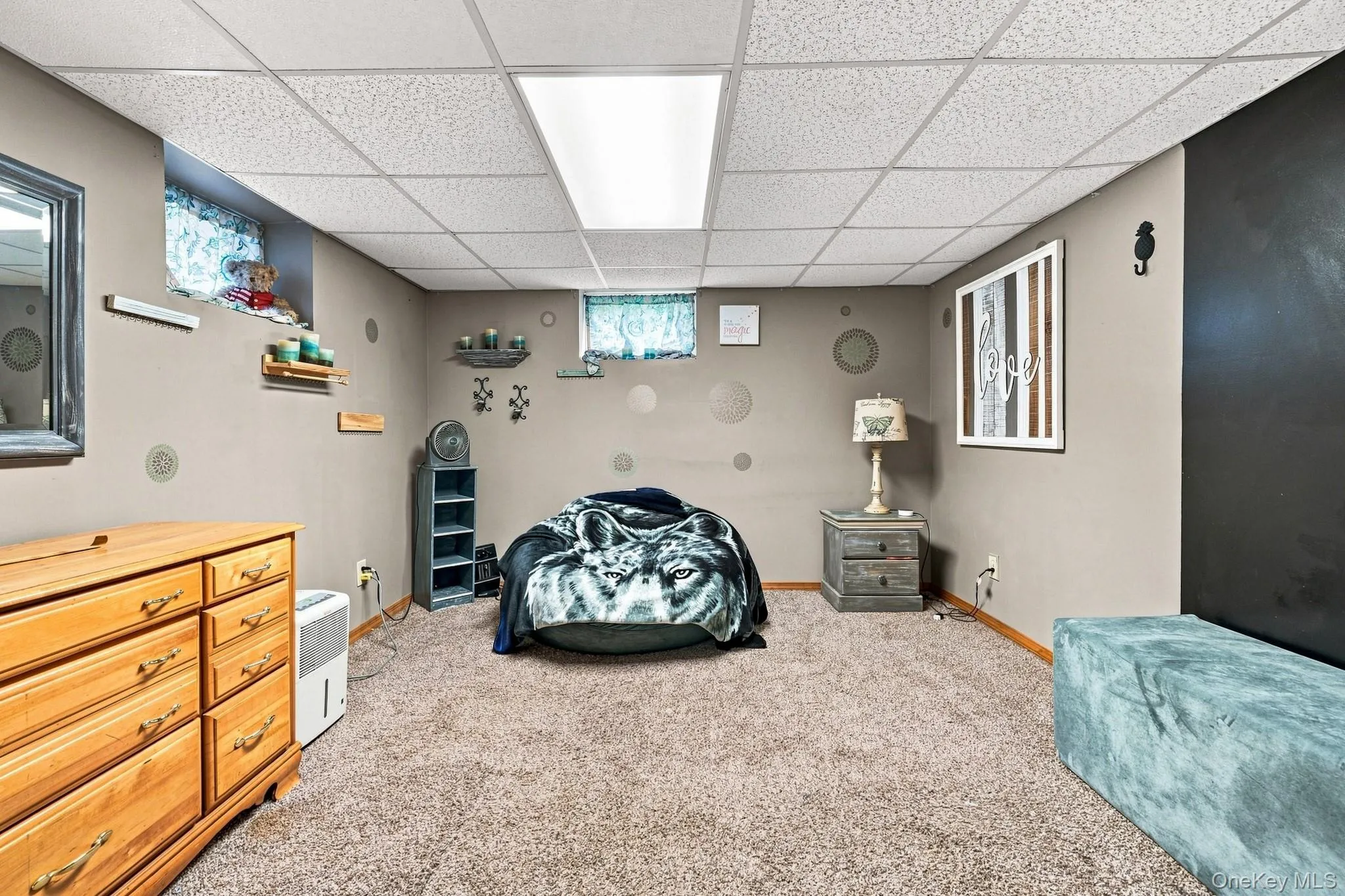 Perfect for guests or home office Perfect for guests or home office
