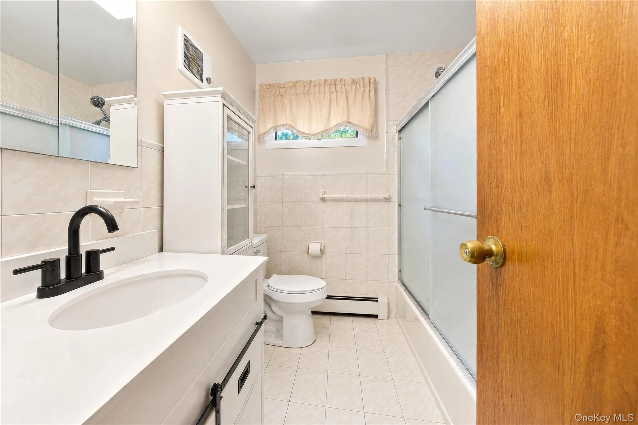 Upstairs Bath Upstairs Bath