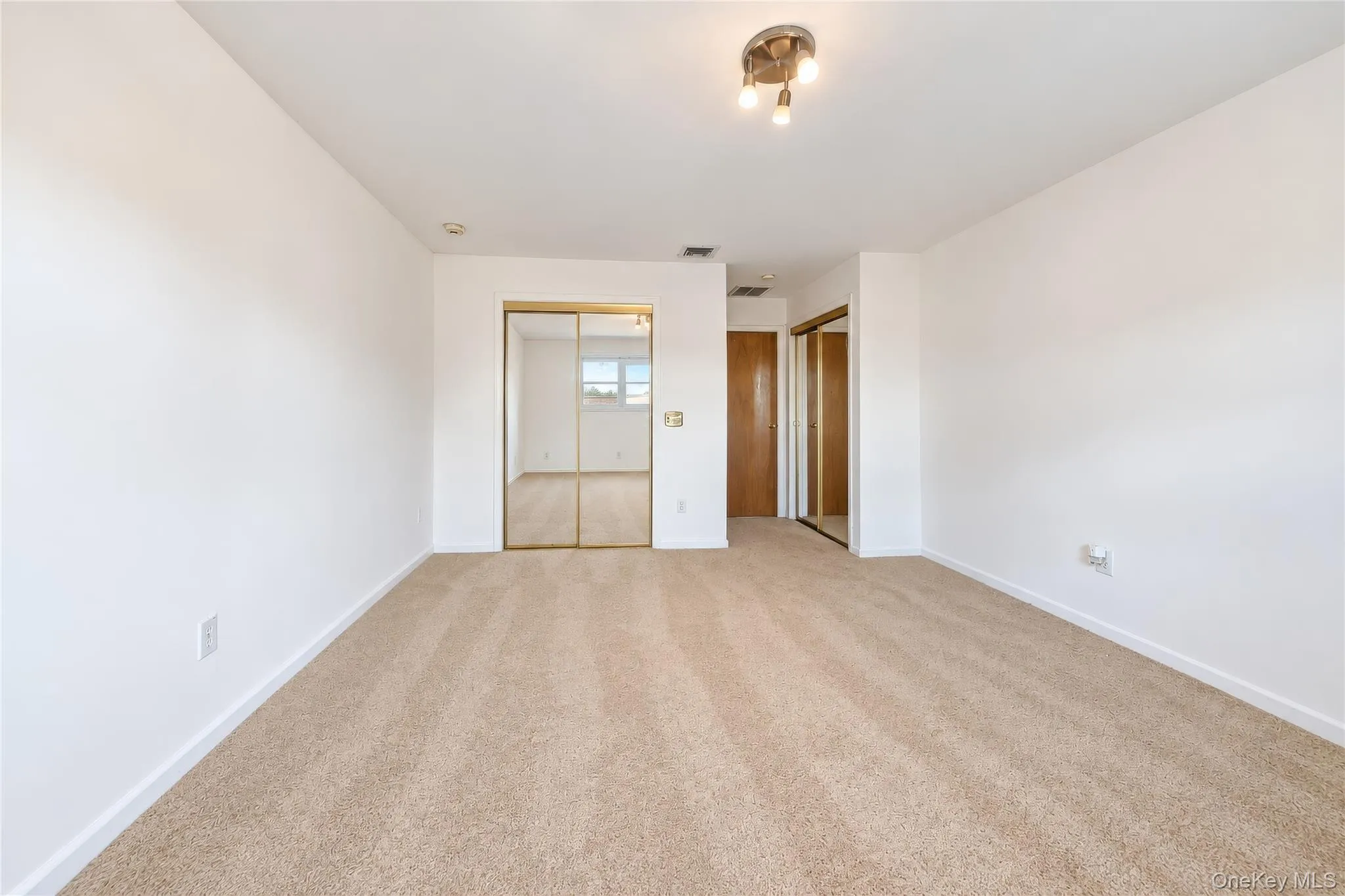 1st fl bedroom 1st fl bedroom