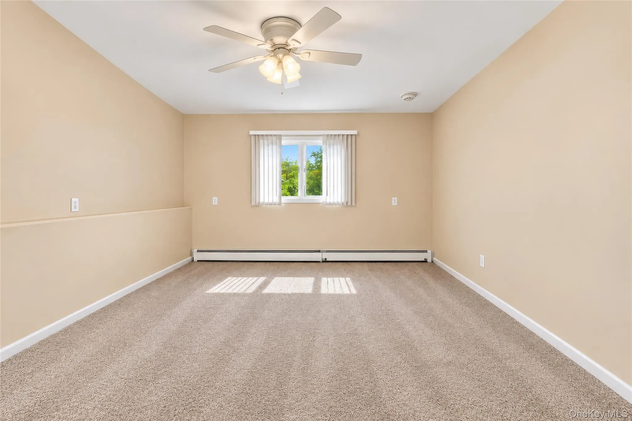bedroom bedroom