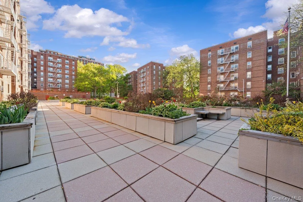 517 Riverdale Avenue, Yonkers, NY, 1 Bedroom Bedrooms, 3 Rooms Rooms,1 BathroomBathrooms,Residential,For Rent,Riverdale,0,1035230 517 Riverdale Avenue, Yonkers, NY, 1 Bedroom Bedrooms, 3 Rooms Rooms,1 BathroomBathrooms,Residential,For Rent,Riverdale,0,1035230