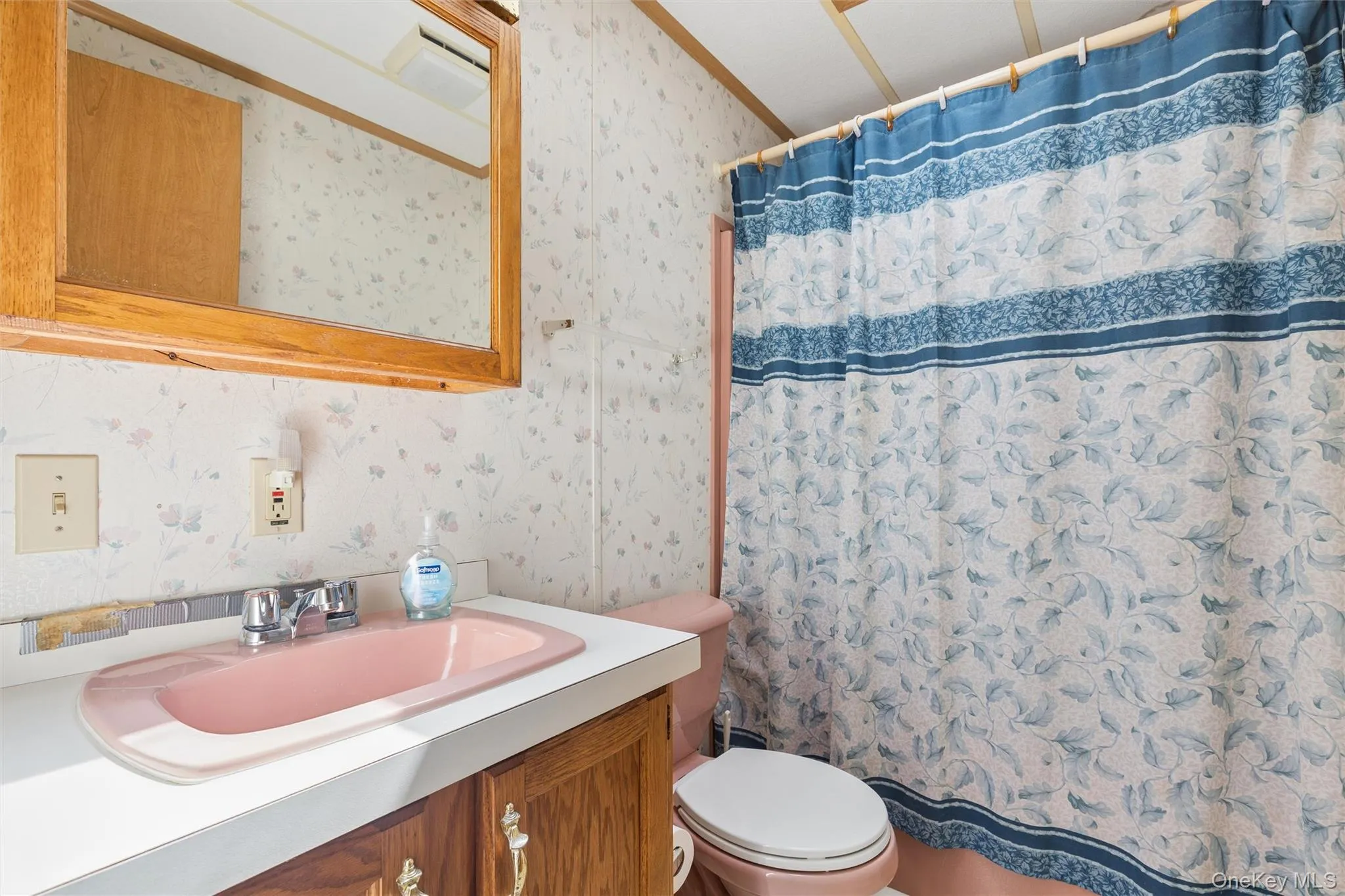 1661 Old Country Road, Riverhead, NY, 2 Bedrooms Bedrooms, 5 Rooms Rooms,2 BathroomsBathrooms,Residential,For Rent,Old Country,0,1035236 1661 Old Country Road, Riverhead, NY, 2 Bedrooms Bedrooms, 5 Rooms Rooms,2 BathroomsBathrooms,Residential,For Rent,Old Country,0,1035236