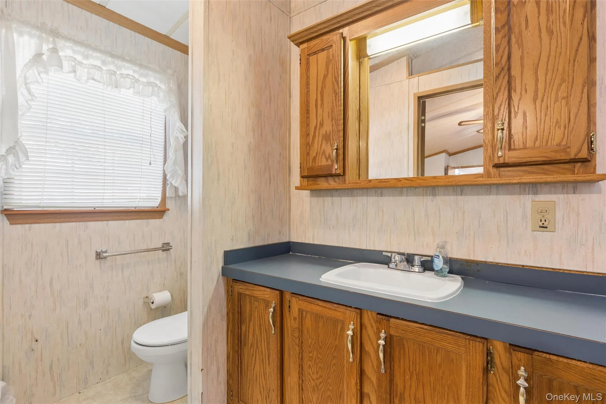 1661 Old Country Road, Riverhead, NY, 2 Bedrooms Bedrooms, 5 Rooms Rooms,2 BathroomsBathrooms,Residential,For Rent,Old Country,0,1035236 1661 Old Country Road, Riverhead, NY, 2 Bedrooms Bedrooms, 5 Rooms Rooms,2 BathroomsBathrooms,Residential,For Rent,Old Country,0,1035236