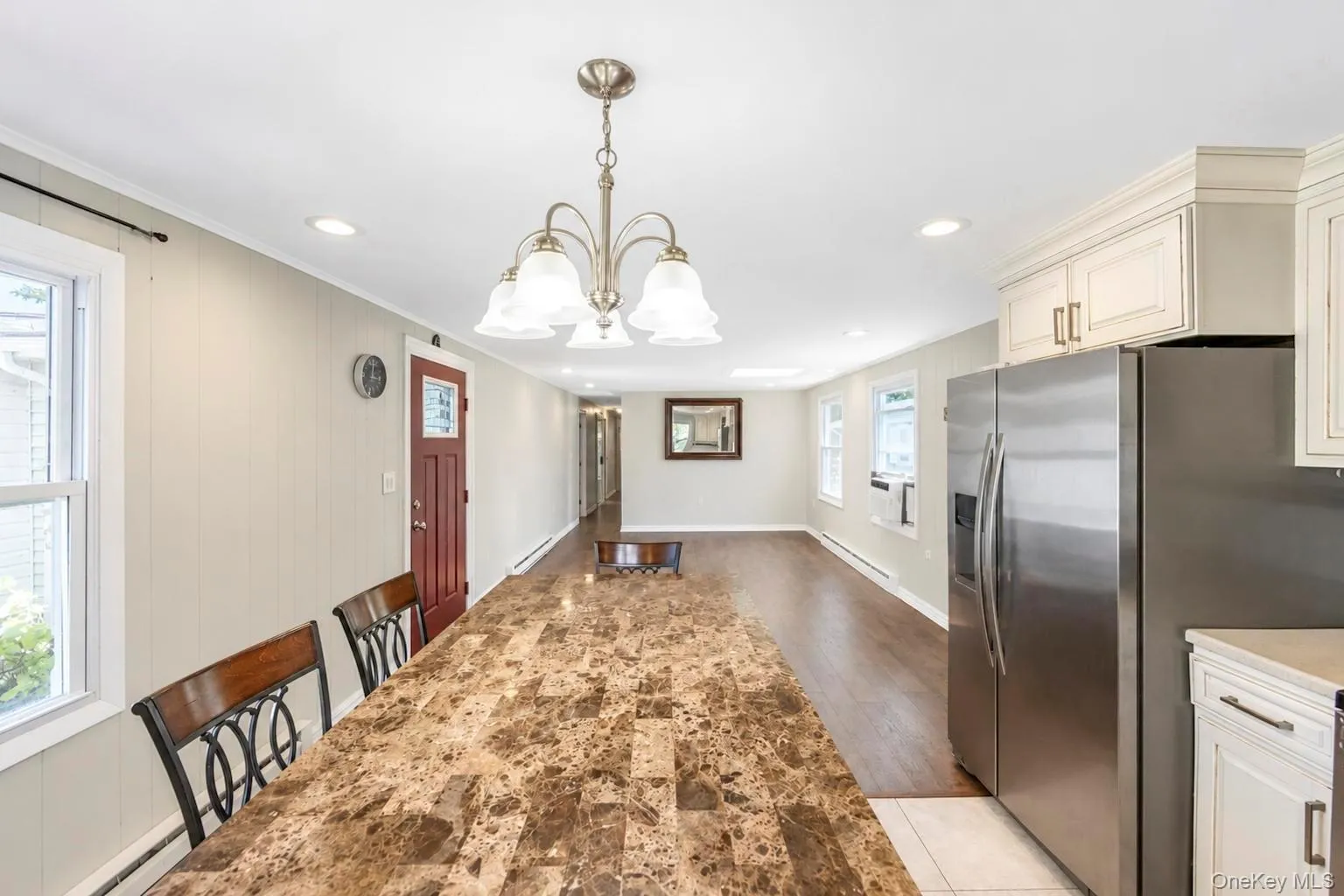 28 Greenwood Boulevard, Brookhaven, NY, 2 Bedrooms Bedrooms, 5 Rooms Rooms,2 BathroomsBathrooms,Residential,For Rent,Greenwood,0,1035243 28 Greenwood Boulevard, Brookhaven, NY, 2 Bedrooms Bedrooms, 5 Rooms Rooms,2 BathroomsBathrooms,Residential,For Rent,Greenwood,0,1035243