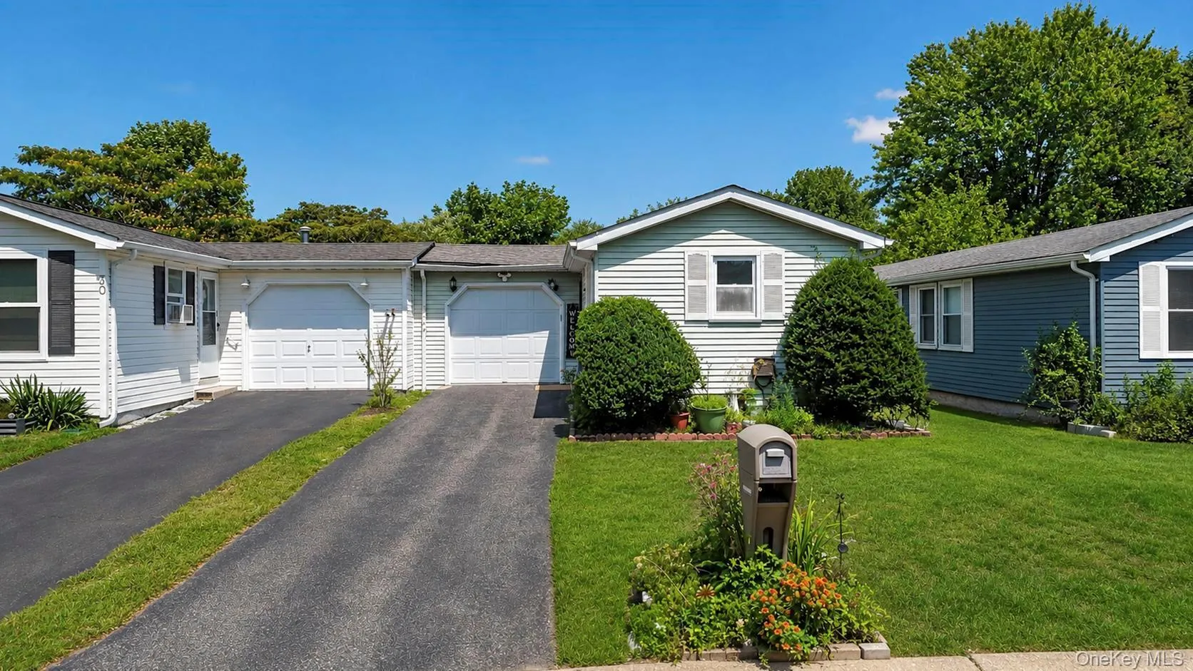 28 Greenwood Boulevard, Brookhaven, NY, 2 Bedrooms Bedrooms, 5 Rooms Rooms,2 BathroomsBathrooms,Residential,For Rent,Greenwood,0,1035243 28 Greenwood Boulevard, Brookhaven, NY, 2 Bedrooms Bedrooms, 5 Rooms Rooms,2 BathroomsBathrooms,Residential,For Rent,Greenwood,0,1035243
