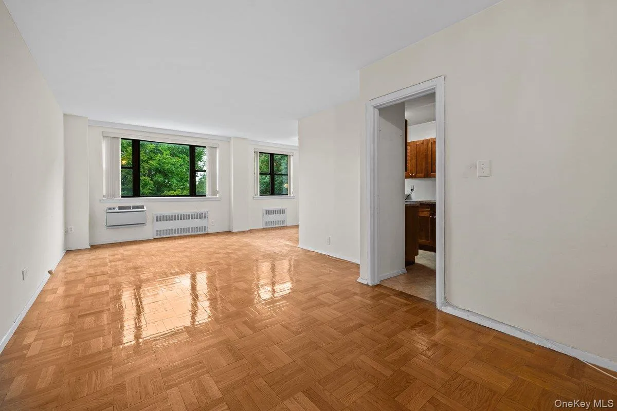 735 Kappock Street, New York, NY, 2 Bedrooms Bedrooms, 5 Rooms Rooms,1 BathroomBathrooms,Residential,For Rent,Kappock,0,1035244 735 Kappock Street, New York, NY, 2 Bedrooms Bedrooms, 5 Rooms Rooms,1 BathroomBathrooms,Residential,For Rent,Kappock,0,1035244