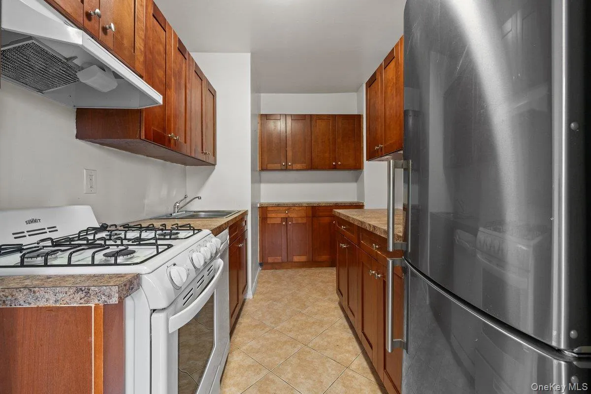 735 Kappock Street, New York, NY, 2 Bedrooms Bedrooms, 5 Rooms Rooms,1 BathroomBathrooms,Residential,For Rent,Kappock,0,1035244 735 Kappock Street, New York, NY, 2 Bedrooms Bedrooms, 5 Rooms Rooms,1 BathroomBathrooms,Residential,For Rent,Kappock,0,1035244